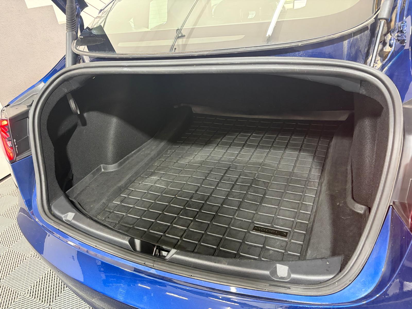 TESLA Model 3 Long Range Dual Motor AWD-image-23