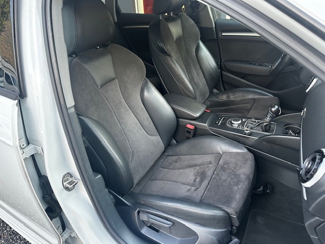 AUDI A3 Sportback 2.0 TDI S-tronic-image-11