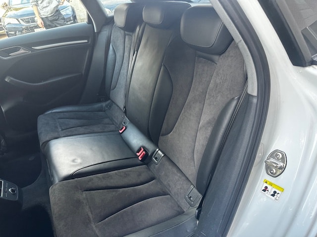 AUDI A3 Sportback 2.0 TDI S-tronic-image-12