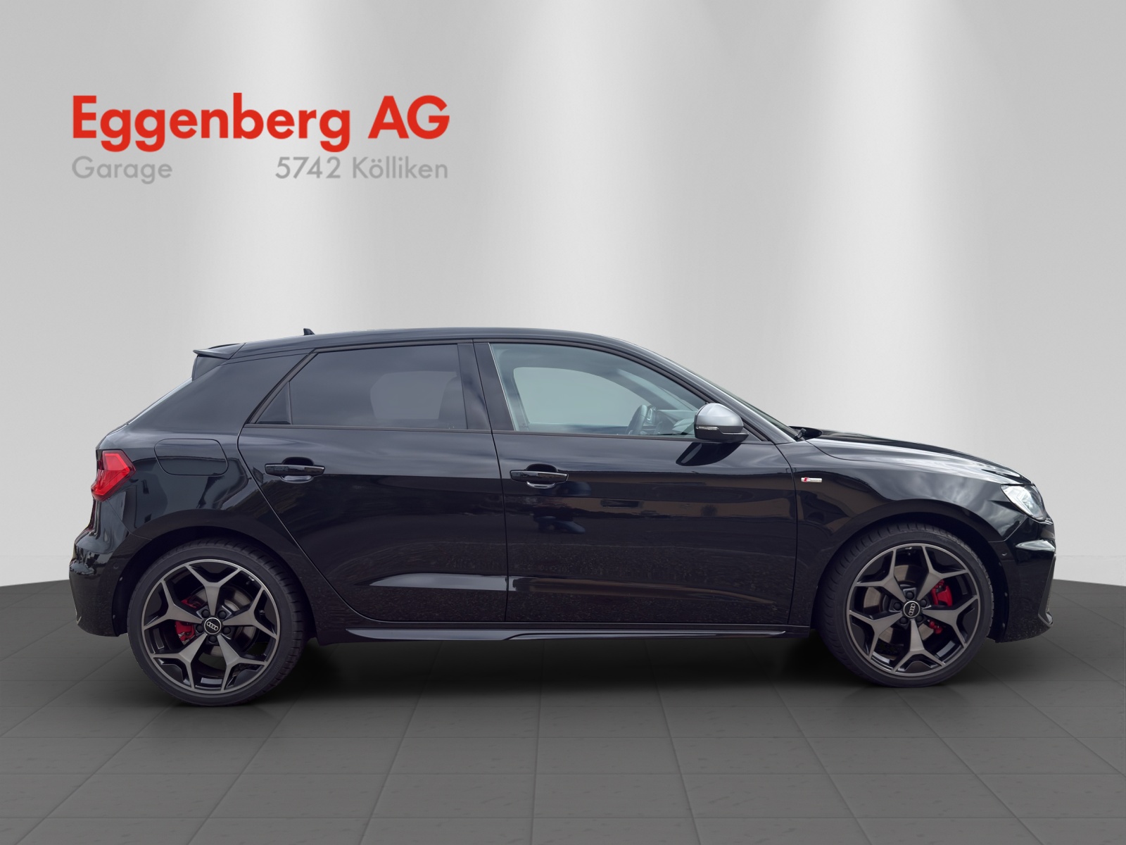 AUDI A1 Sportback 40 TFSI S Line S-tronic, Mythosschwarz Metallic-image-3