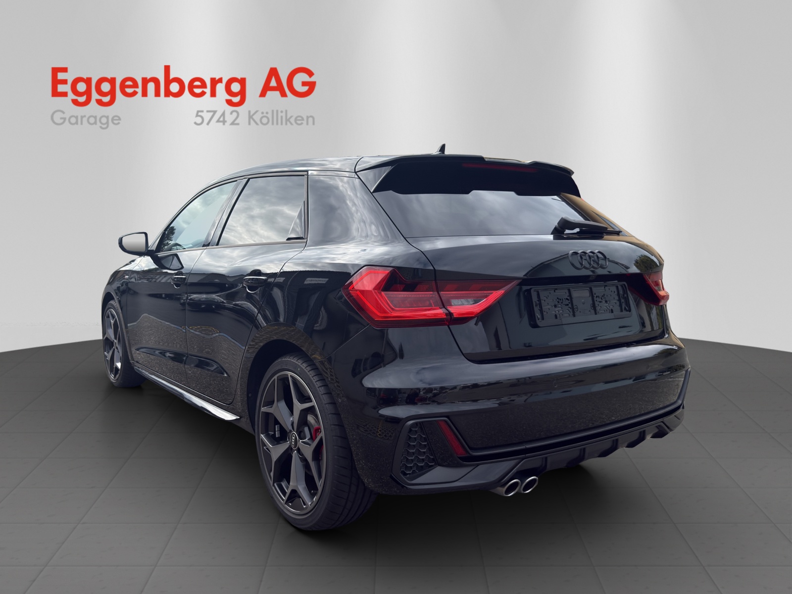 AUDI A1 Sportback 40 TFSI S Line S-tronic, Mythosschwarz Metallic-image-1