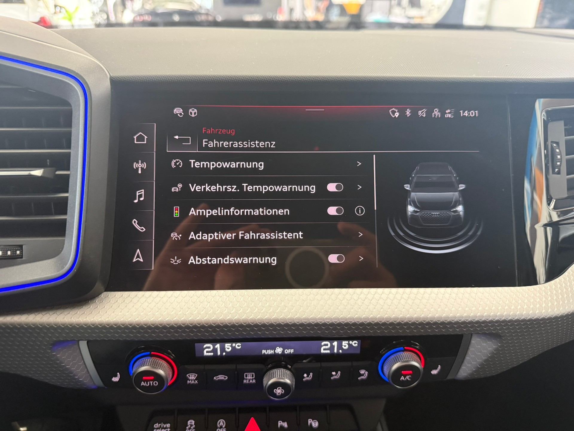 AUDI A1 Sportback 40 TFSI S Line S-tronic, Mythosschwarz Metallic-image-15