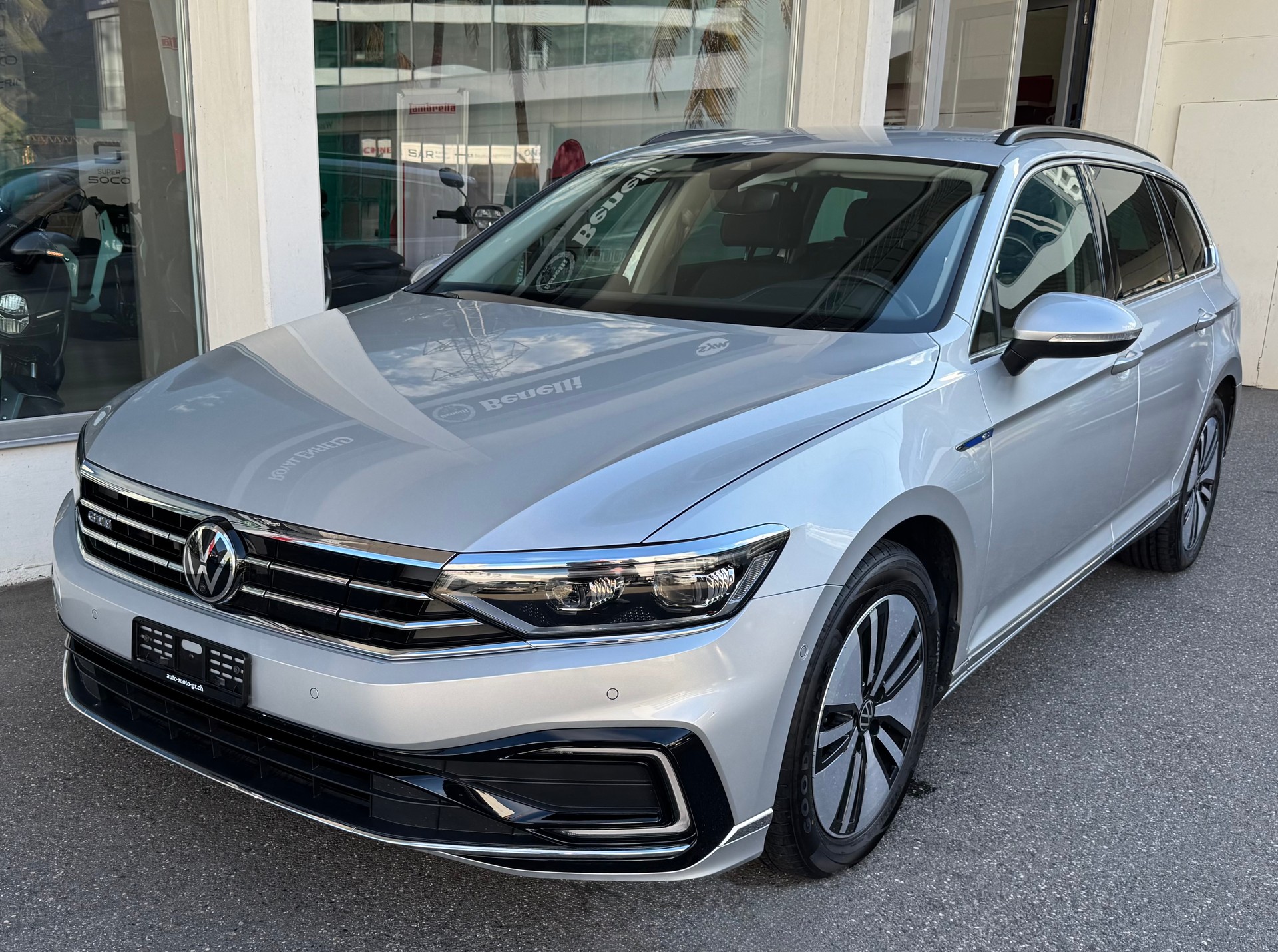 VW Passat Variant 1.4 TSI GTE Hybrid DSG-image-5