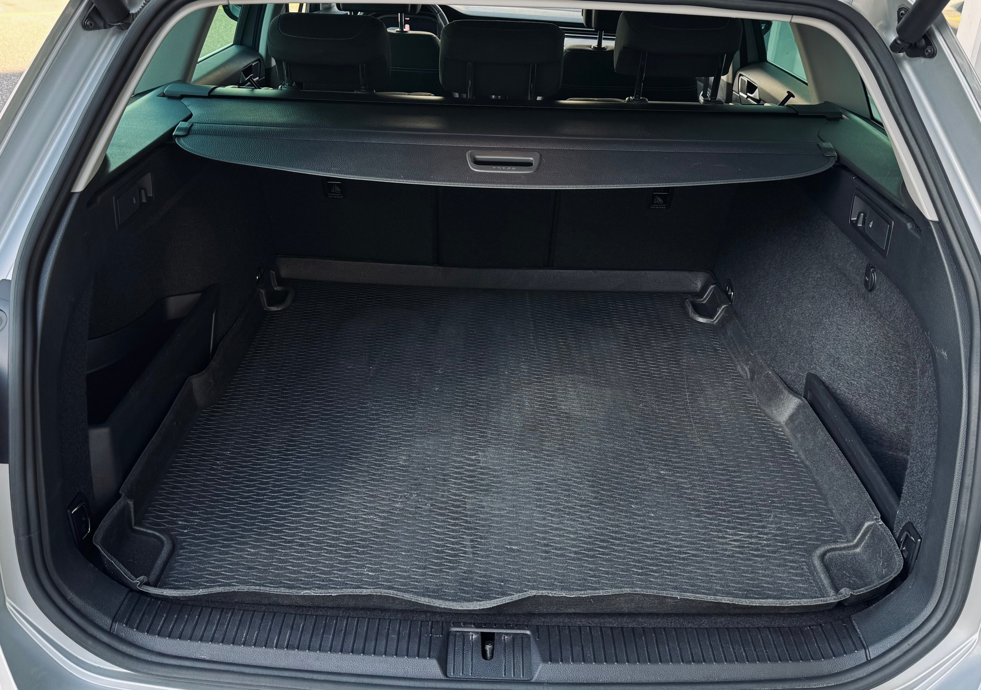 VW Passat Variant 1.4 TSI GTE Hybrid DSG-image-9