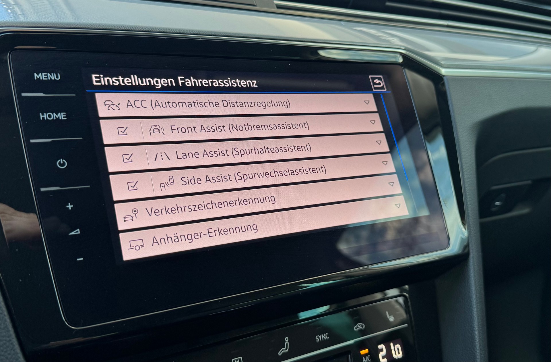 VW Passat Variant 1.4 TSI GTE Hybrid DSG-image-17