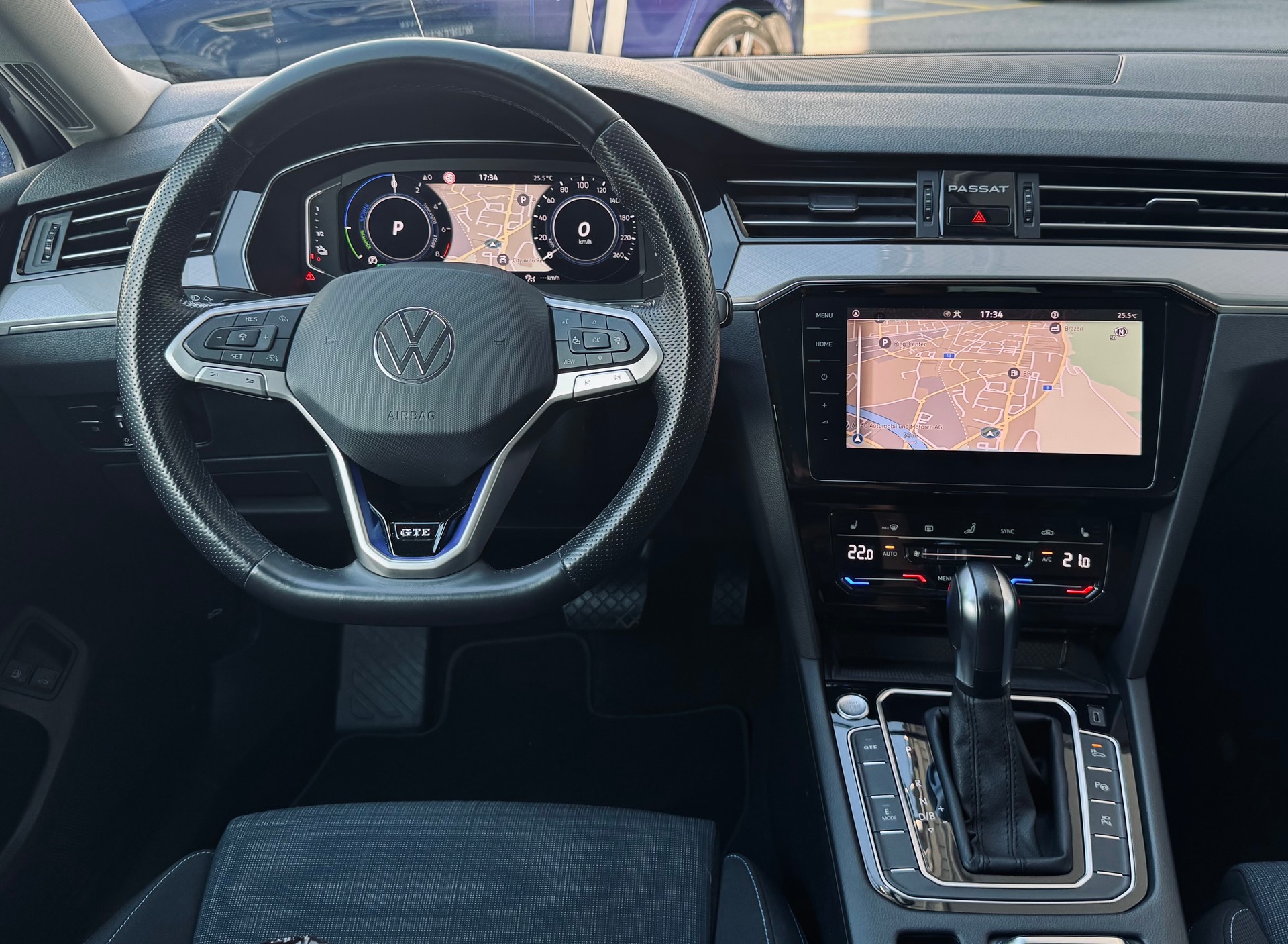 VW Passat Variant 1.4 TSI GTE Hybrid DSG-image-12