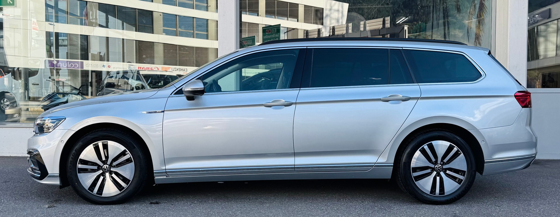VW Passat Variant 1.4 TSI GTE Hybrid DSG-image-2
