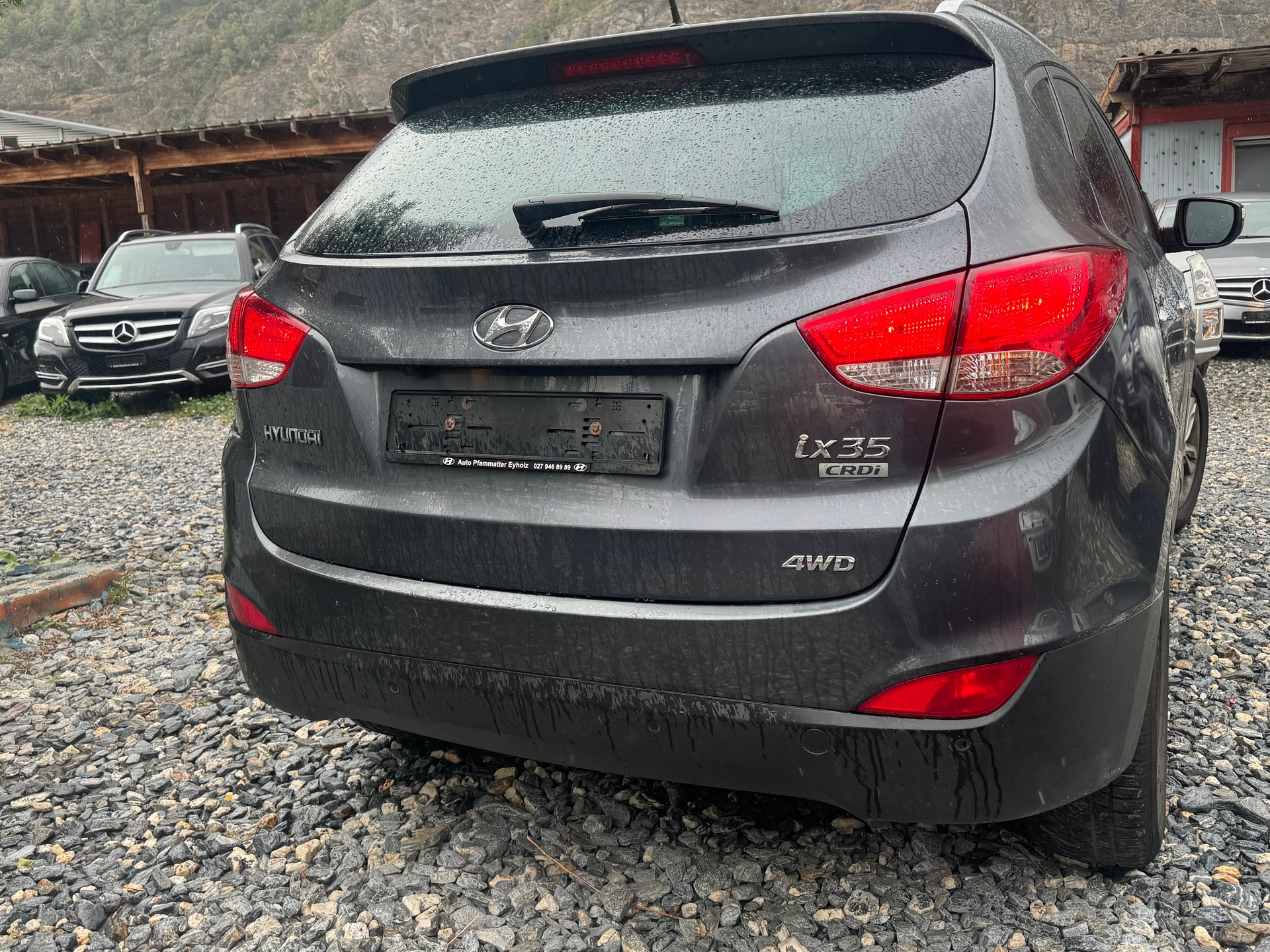 HYUNDAI iX 35 2.0 CRDi Premium 4WD Automatic-image-8