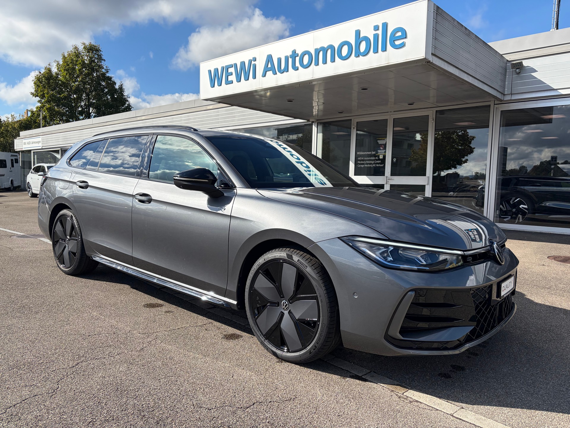 VW Passat Variant 2.0 TSI evo4 R-Line 4 Motion DSG-image-1