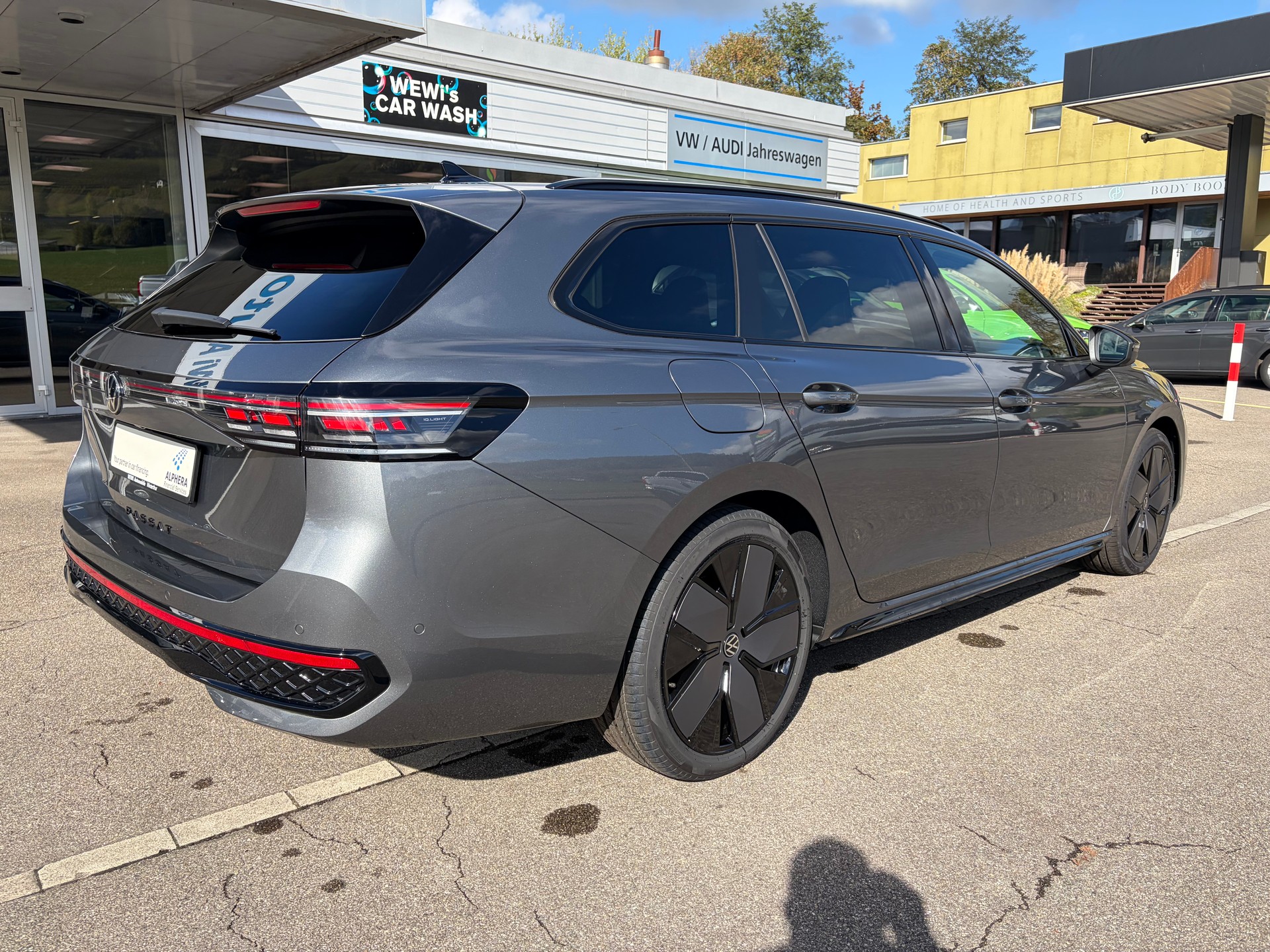 VW Passat Variant 2.0 TSI evo4 R-Line 4 Motion DSG-image-7