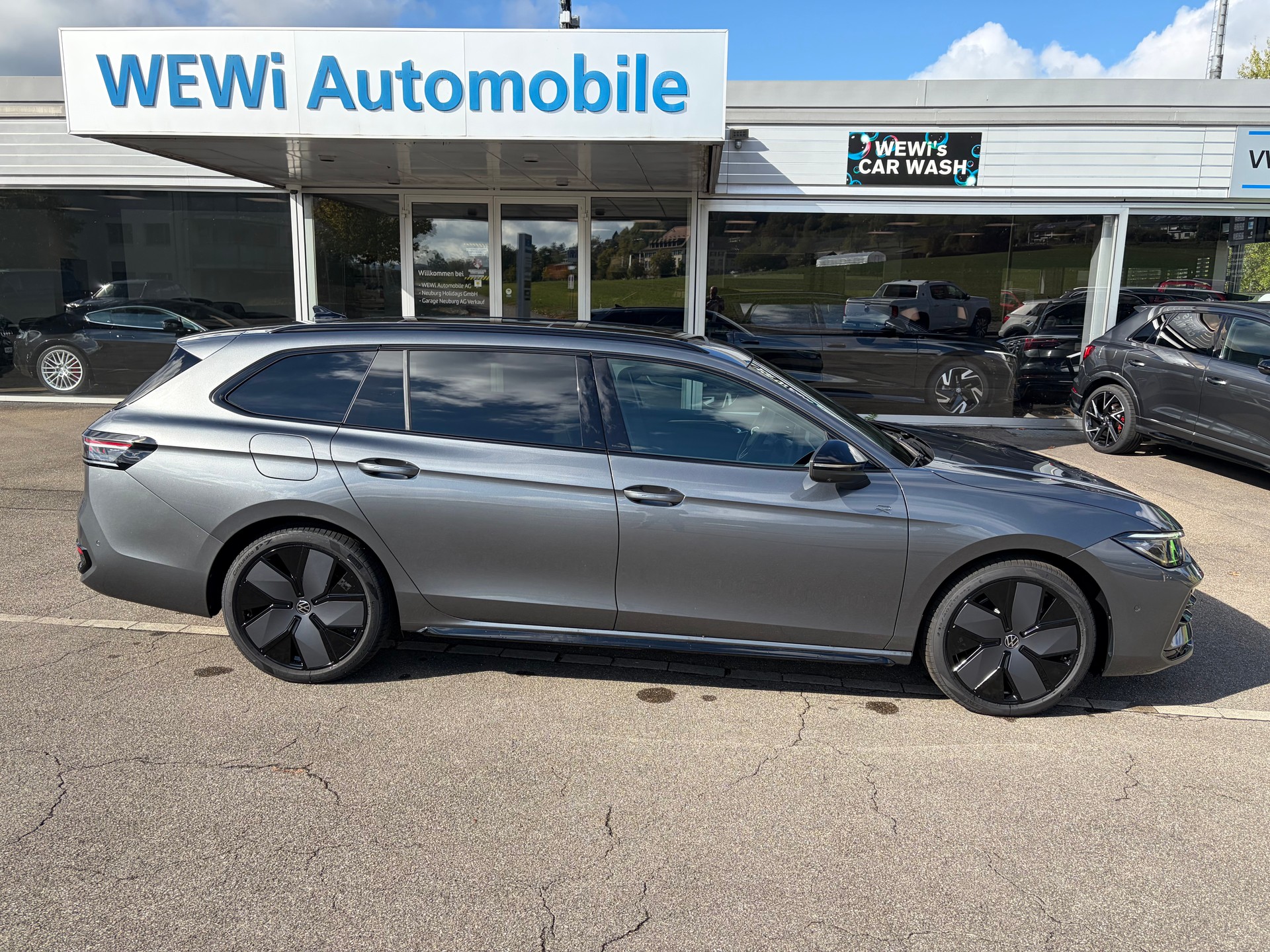 VW Passat Variant 2.0 TSI evo4 R-Line 4 Motion DSG-image-0