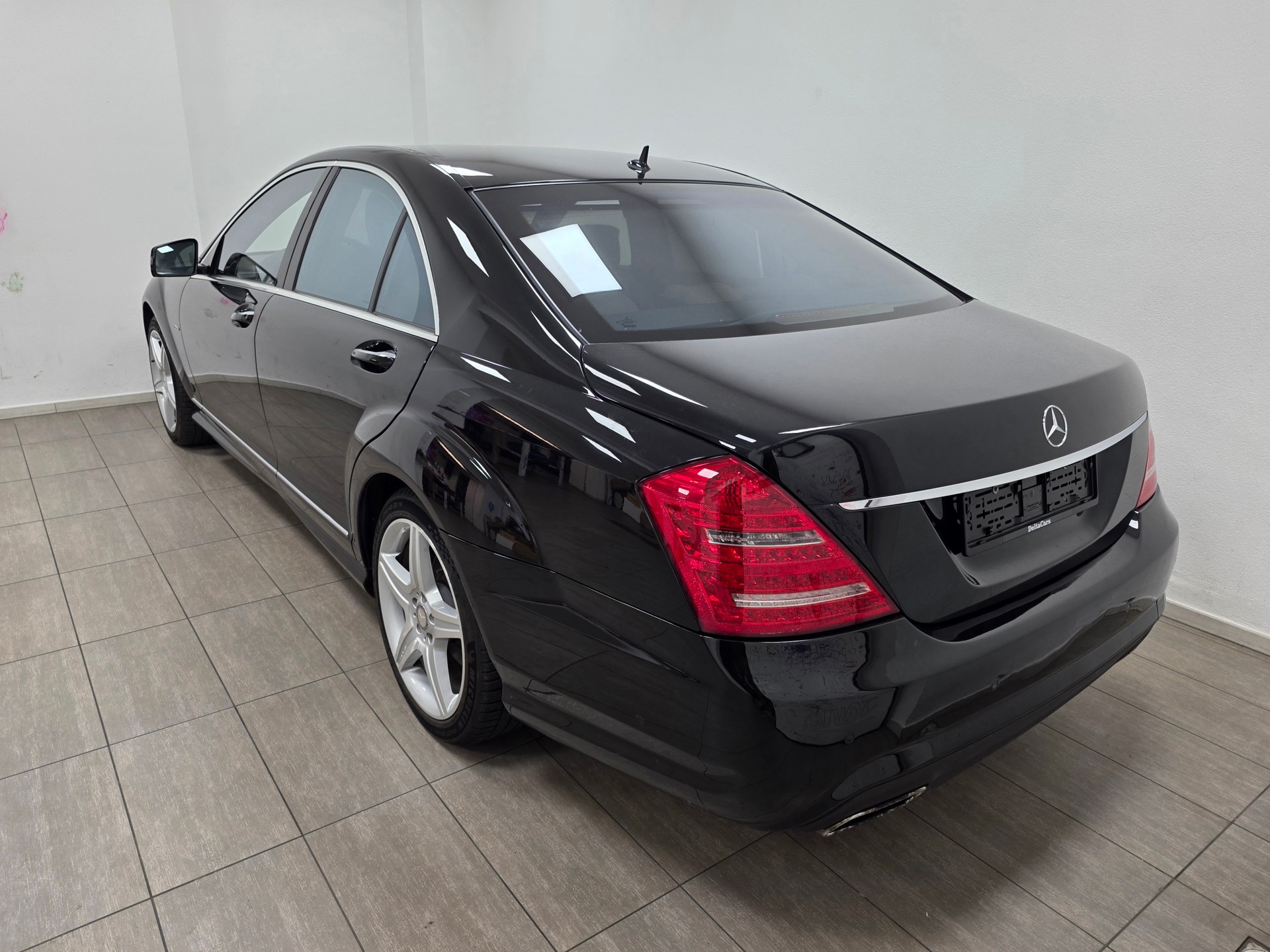 MERCEDES-BENZ S 350 CDI BlueEfficiency 4Matic 7G-Tronic-image-5