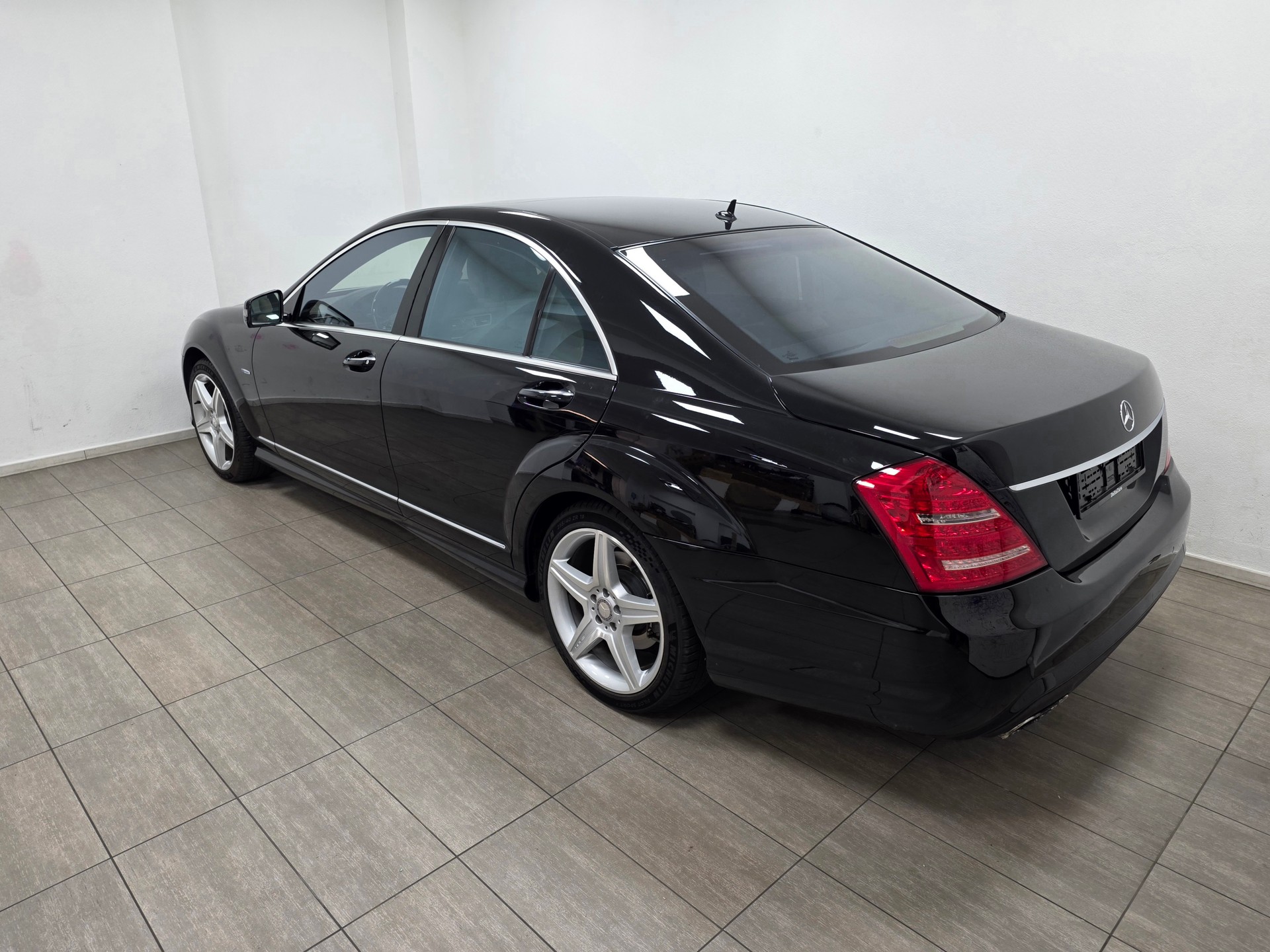 MERCEDES-BENZ S 350 CDI BlueEfficiency 4Matic 7G-Tronic-image-6