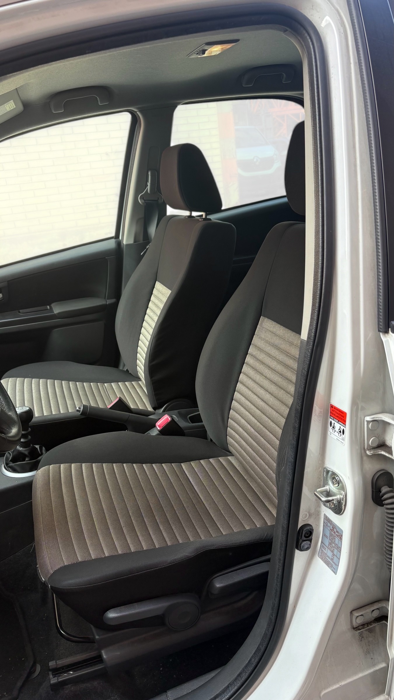 FIAT Sedici 2.0JTD 4WD Freestyle-image-7