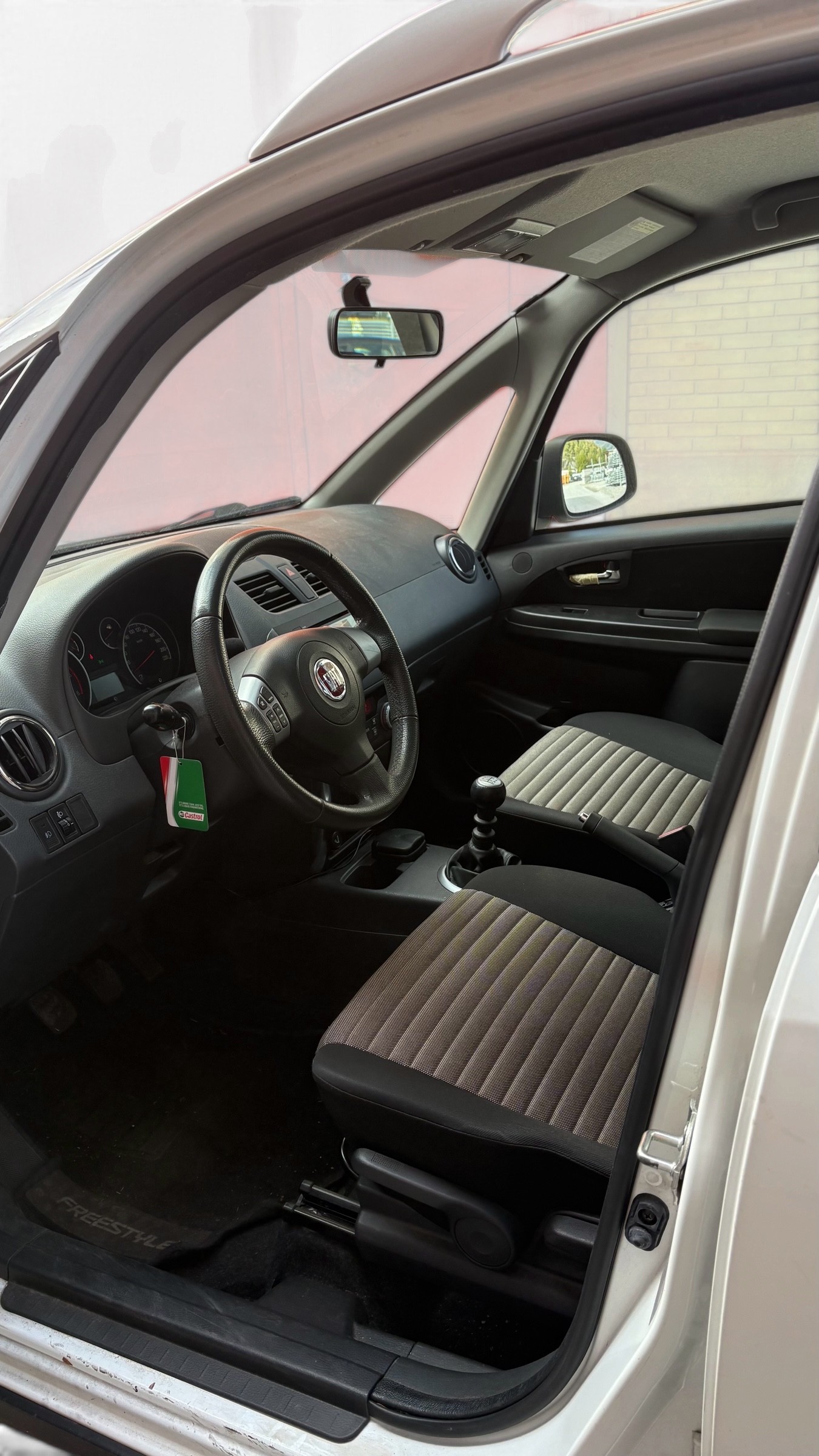 FIAT Sedici 2.0JTD 4WD Freestyle-image-6