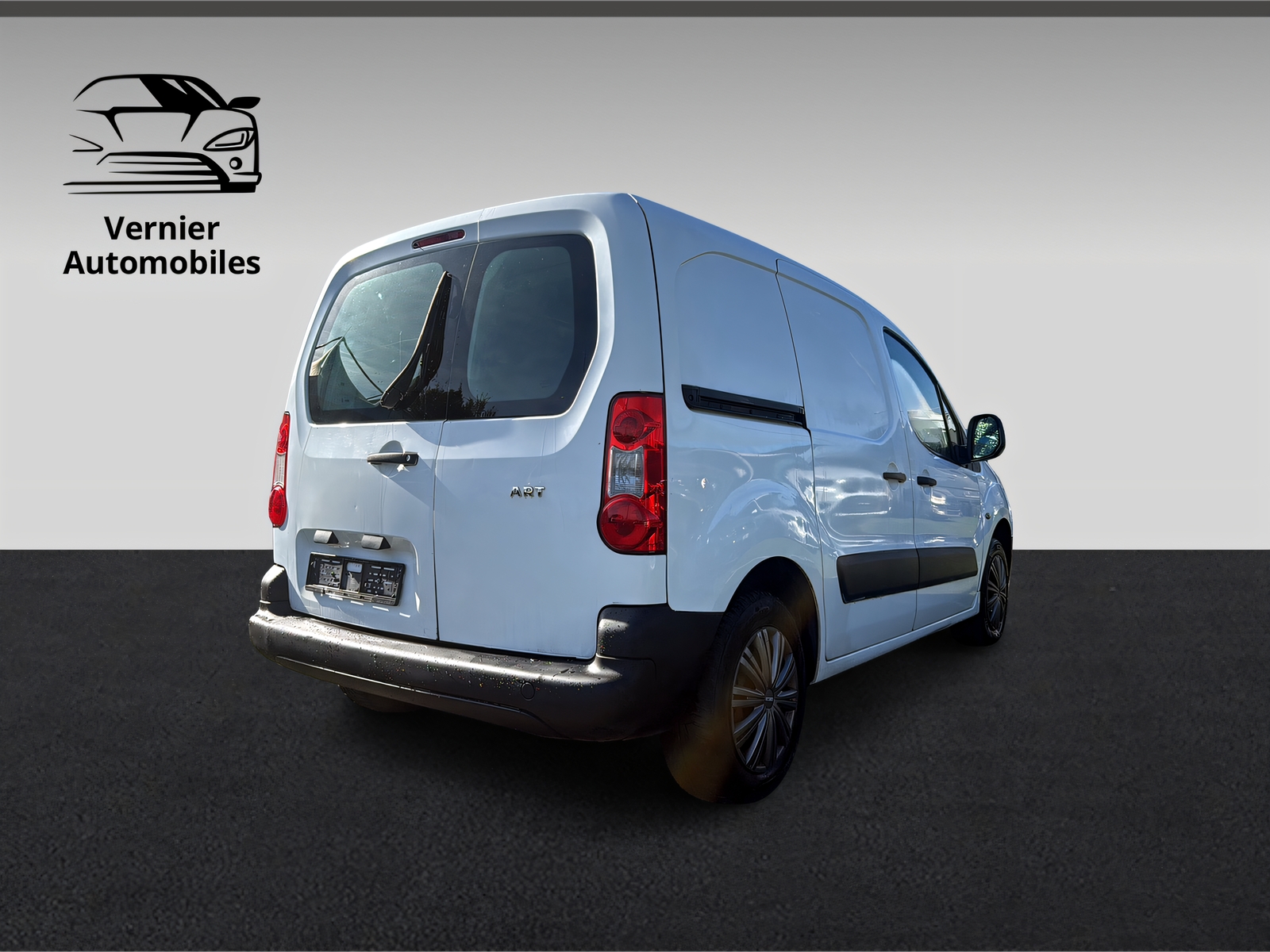 PEUGEOT Partner 1.6i Urban-image-5