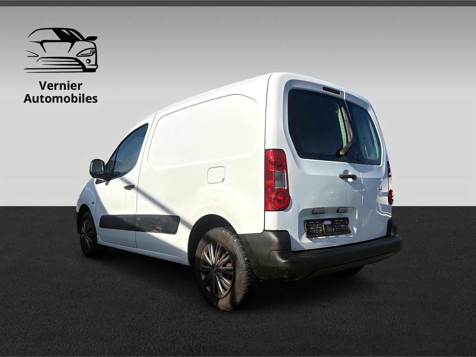 PEUGEOT Partner 1.6i Urban-image-3