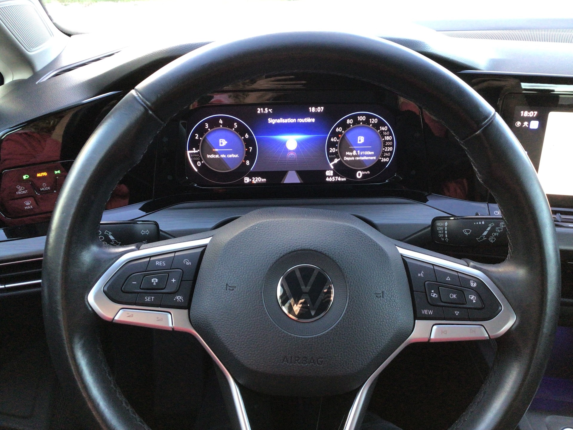 VW Golf 1.5 TSI ACT Style-image-9
