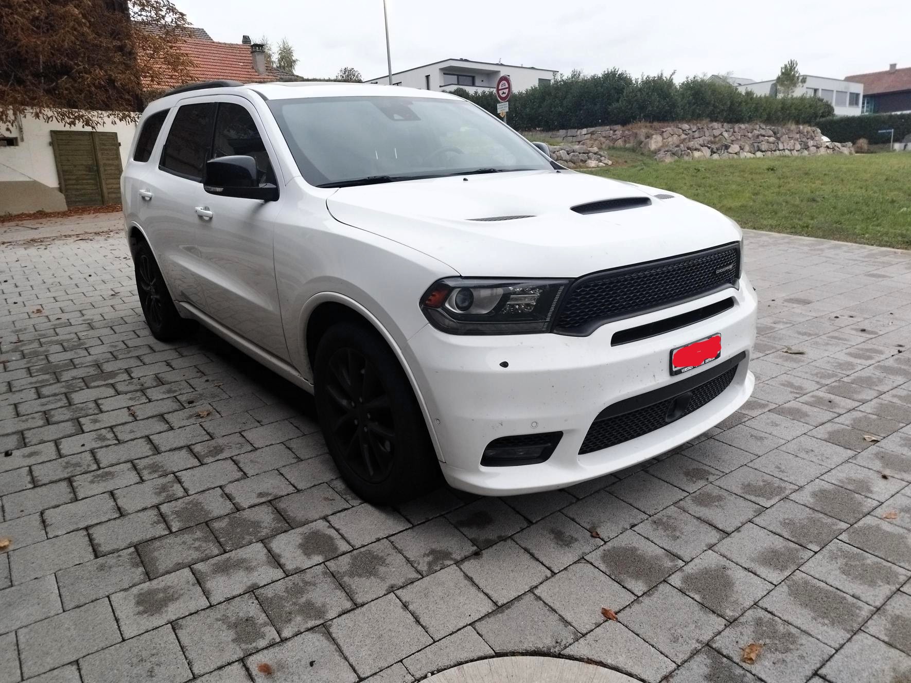 DODGE 5.7 V8 HEMI MDS VVT R/T AWD-image-1
