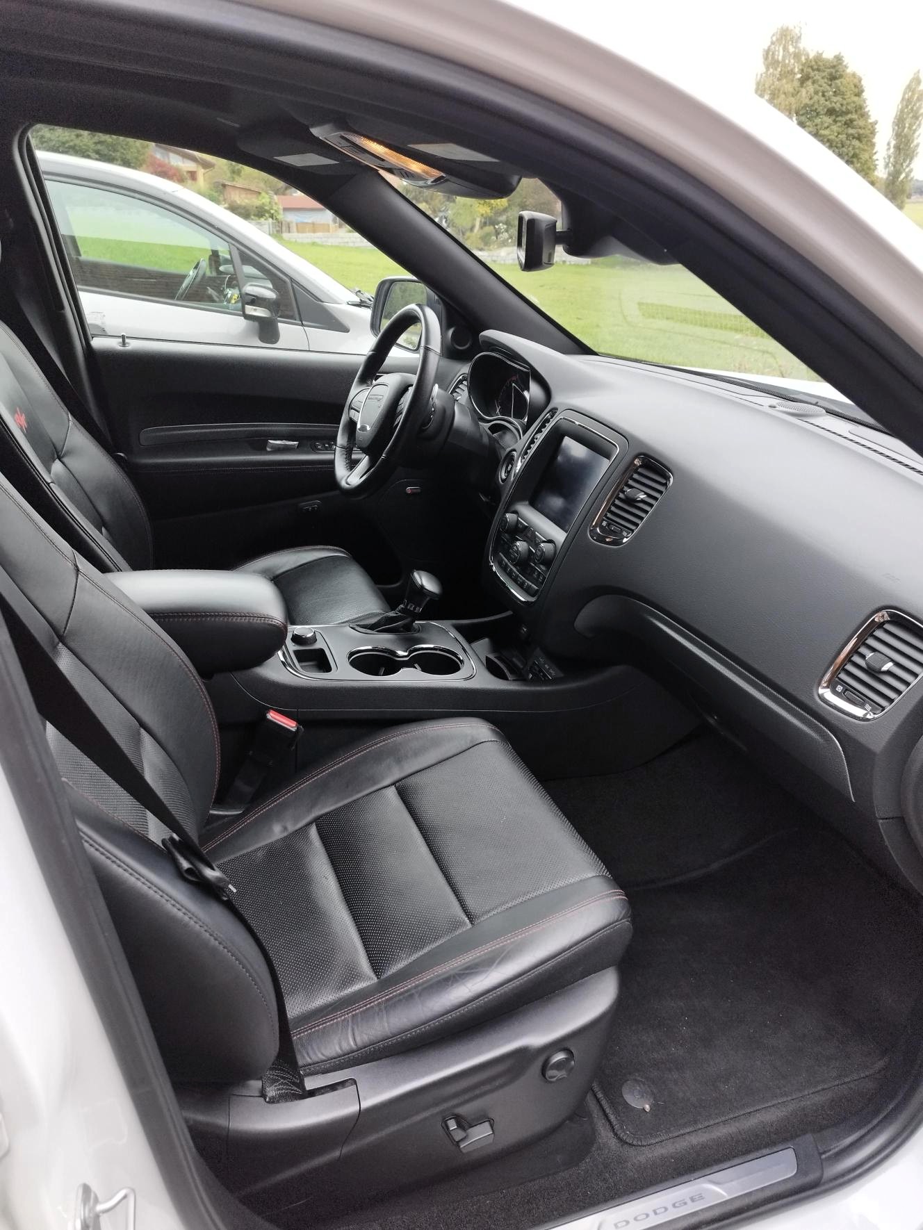 DODGE 5.7 V8 HEMI MDS VVT R/T AWD-image-9