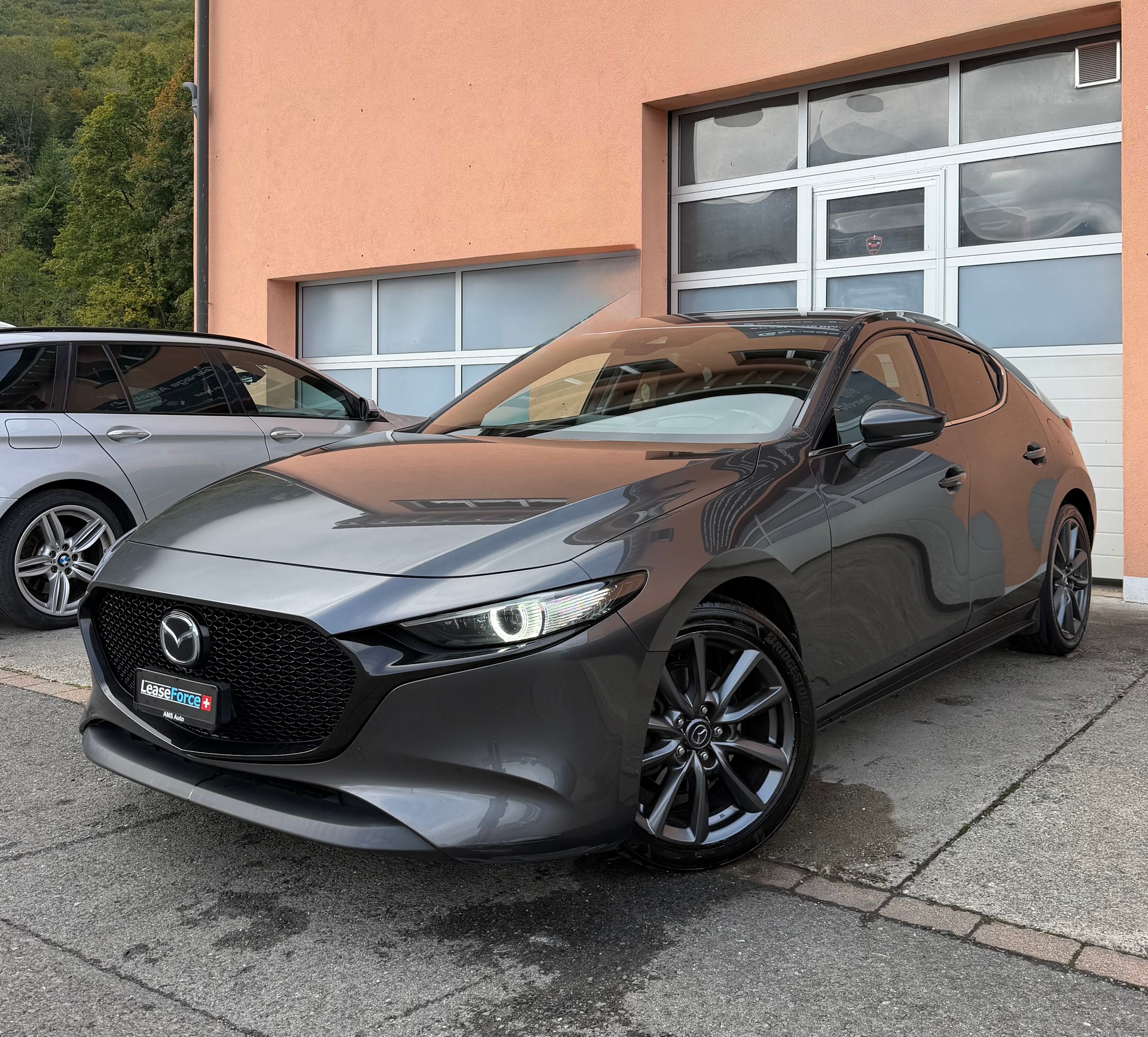 MAZDA 3 Hatchback SKYACTIV-X M Hybrid 180 Ambition-showroom-element-1