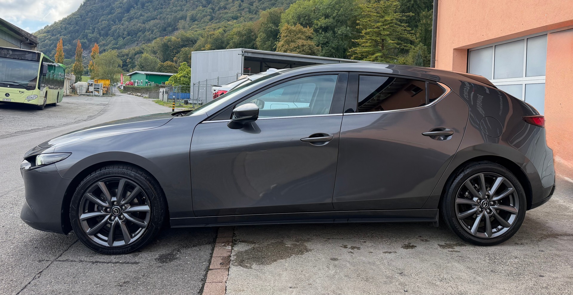 MAZDA 3 Hatchback SKYACTIV-X M Hybrid 180 Ambition-image-6