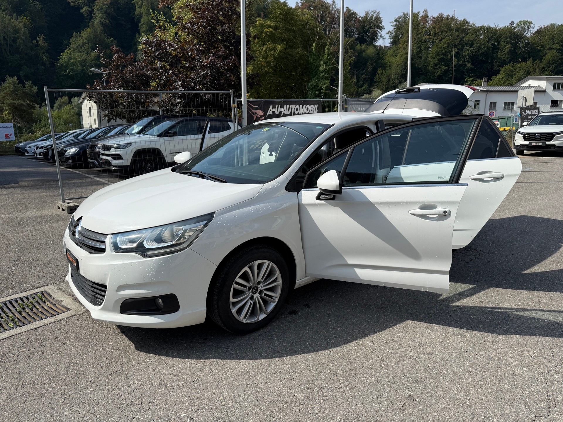 CITROEN C4 1.2 Pure Tech Feel-image-14