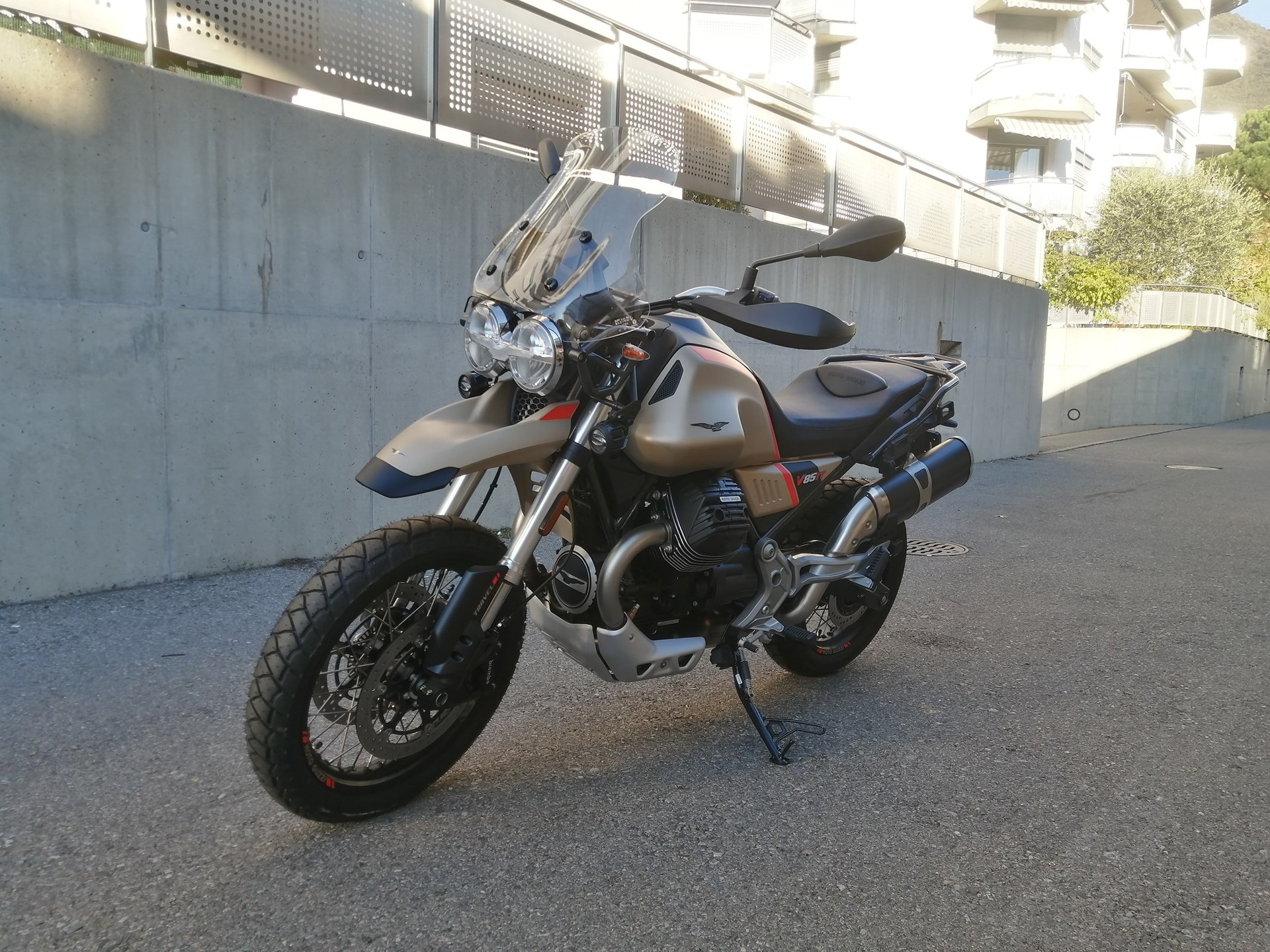 MOTO GUZZI V85 TT 850 Travel Pack
