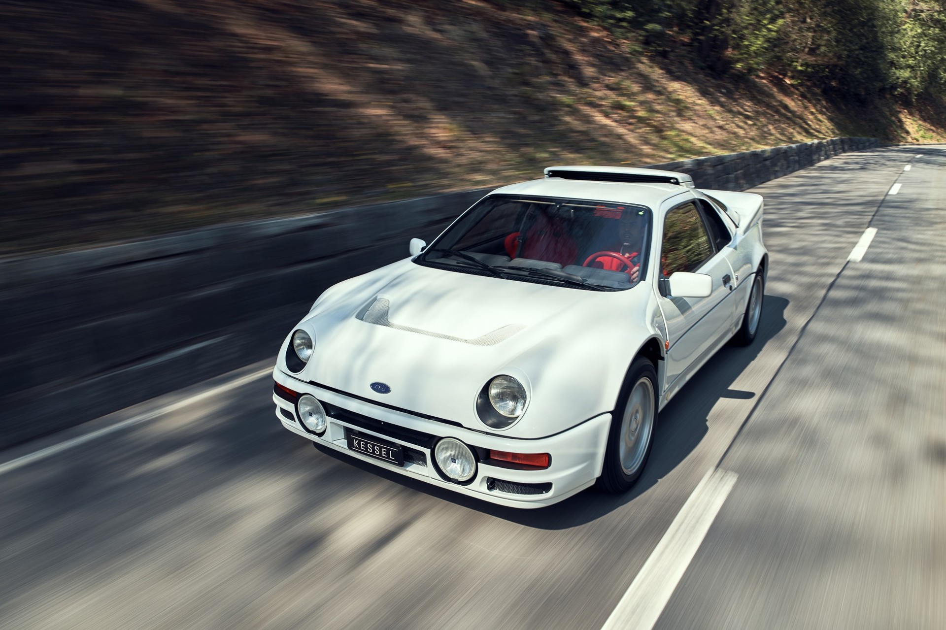 FORD RS 200-image-0