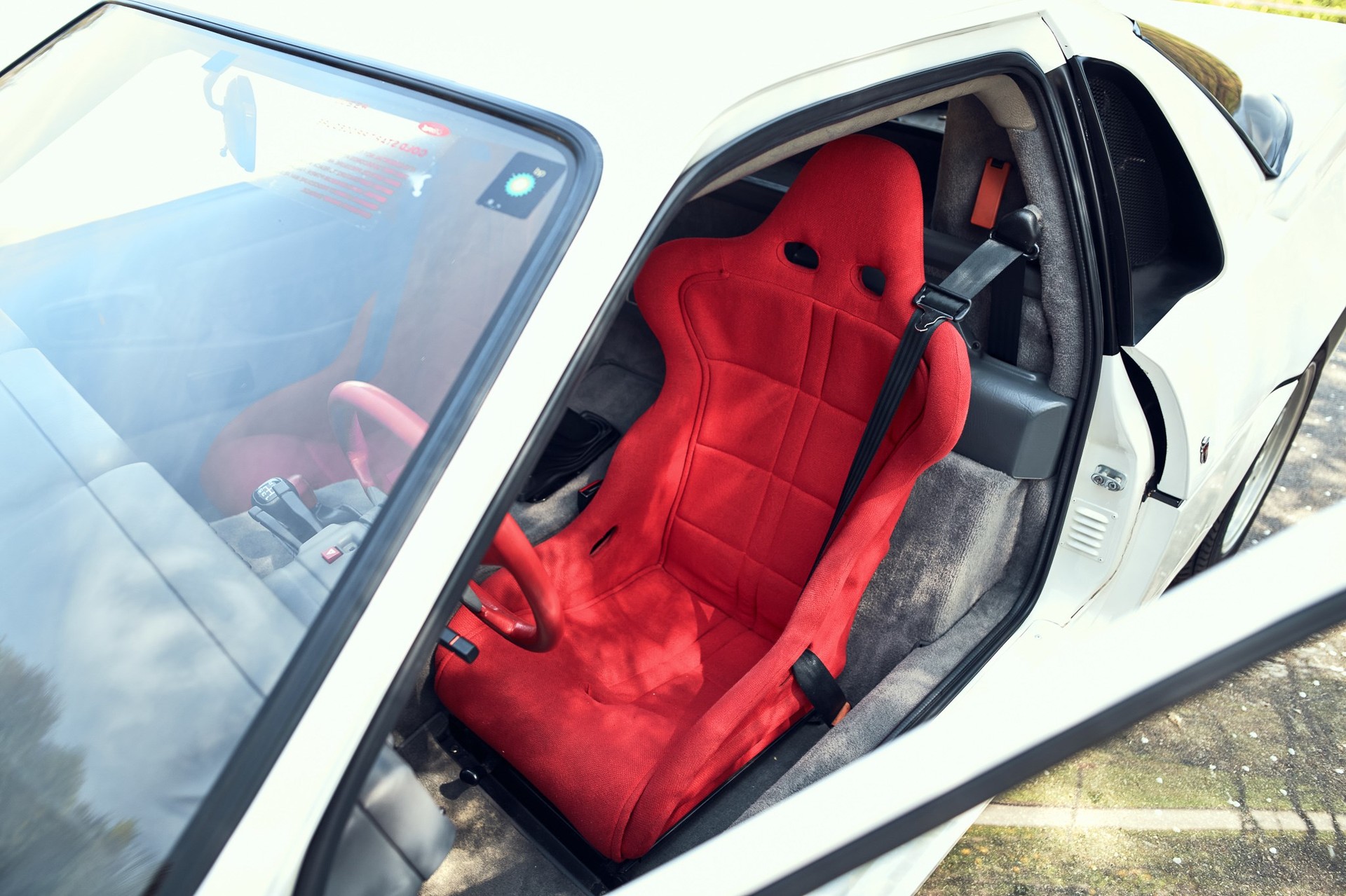 FORD RS 200-image-5
