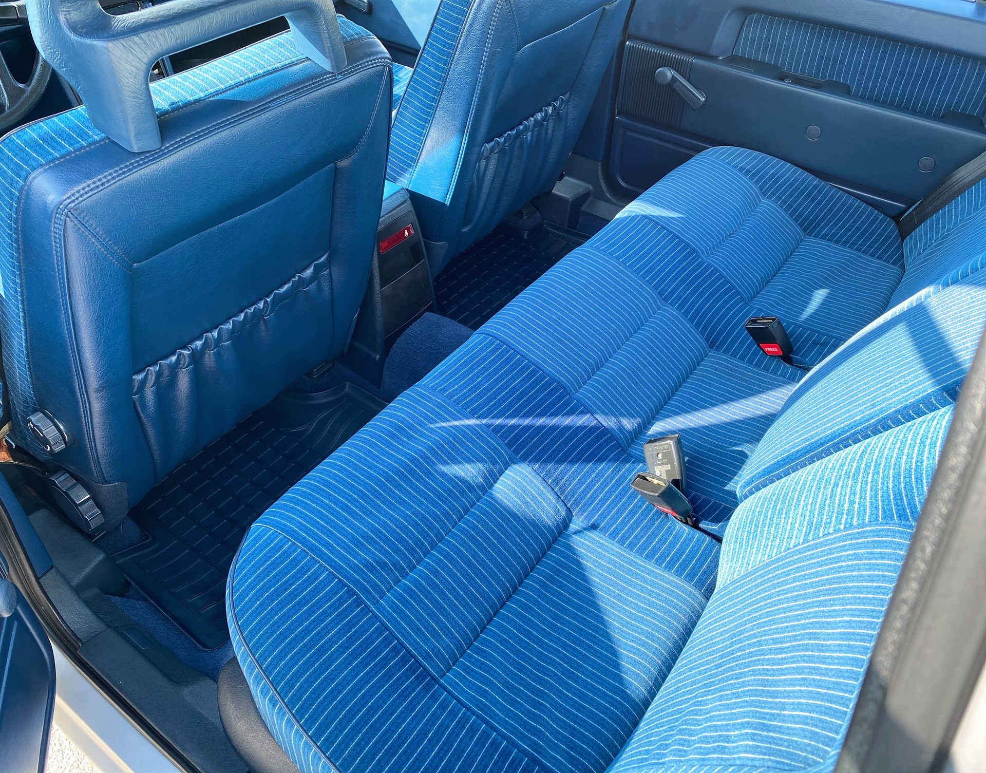 VOLVO 740 2.3 GLE VETERANENFAHRZEUG-image-13