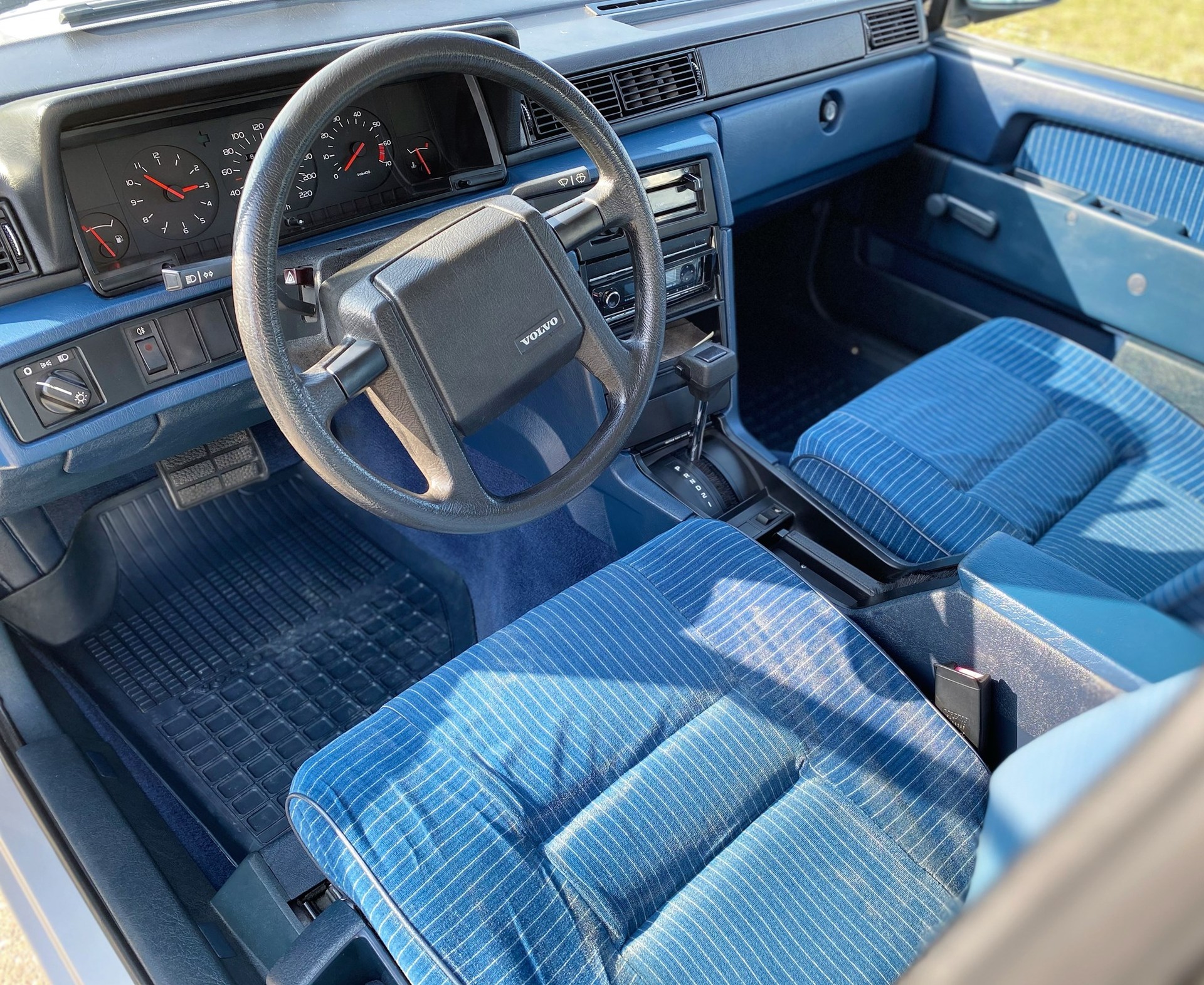 VOLVO 740 2.3 GLE VETERANENFAHRZEUG-image-12
