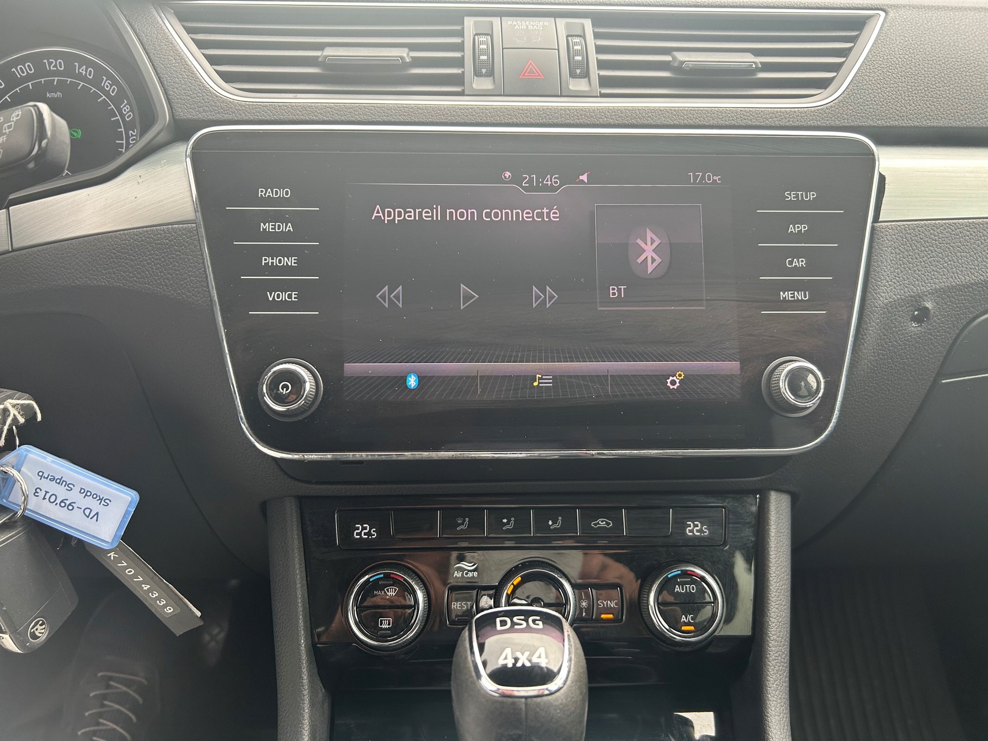 SKODA Superb Combi 2.0 TSI Style DSG 4x4-image-12