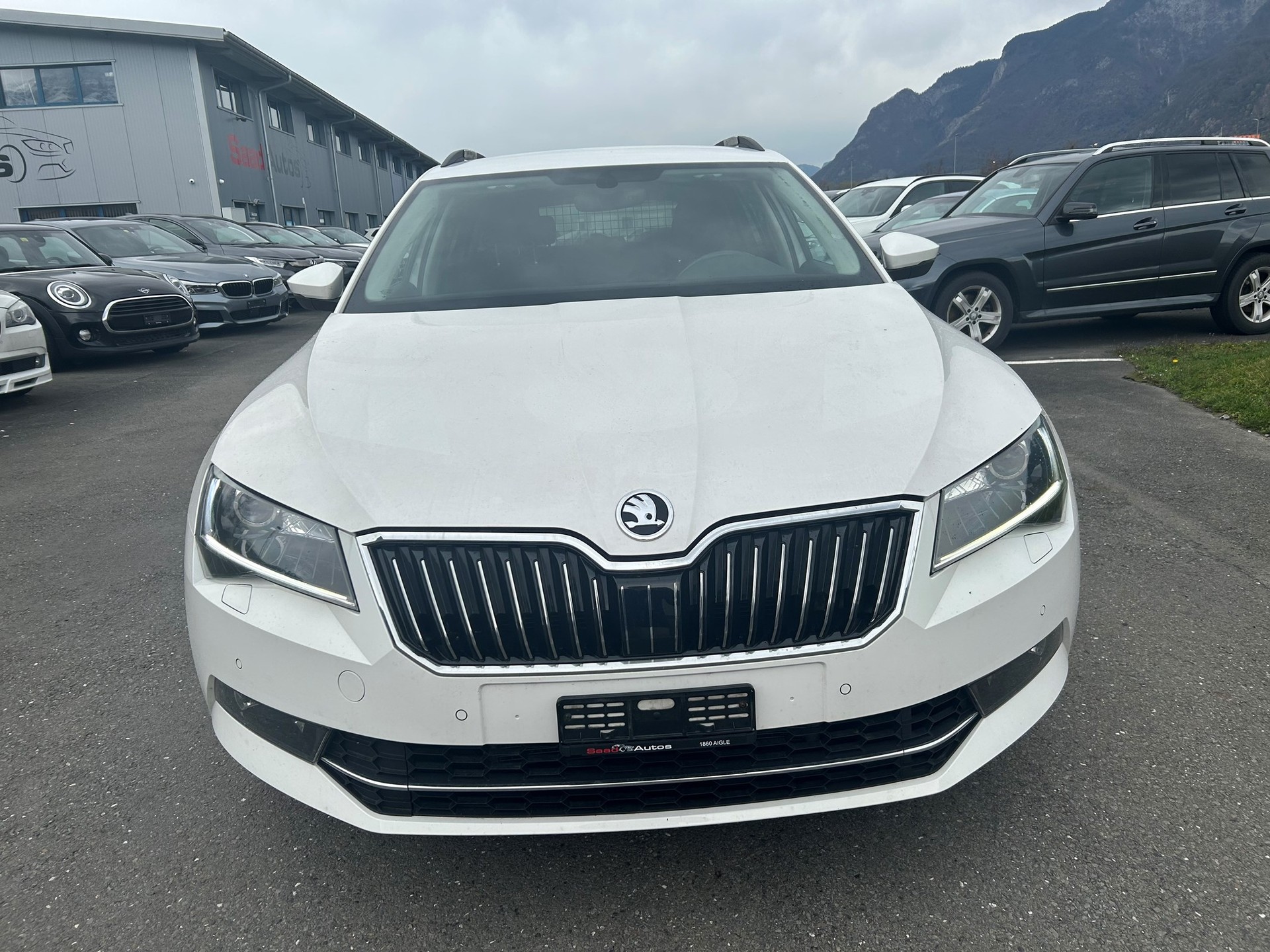 SKODA Superb Combi 2.0 TSI Style DSG 4x4-image-1