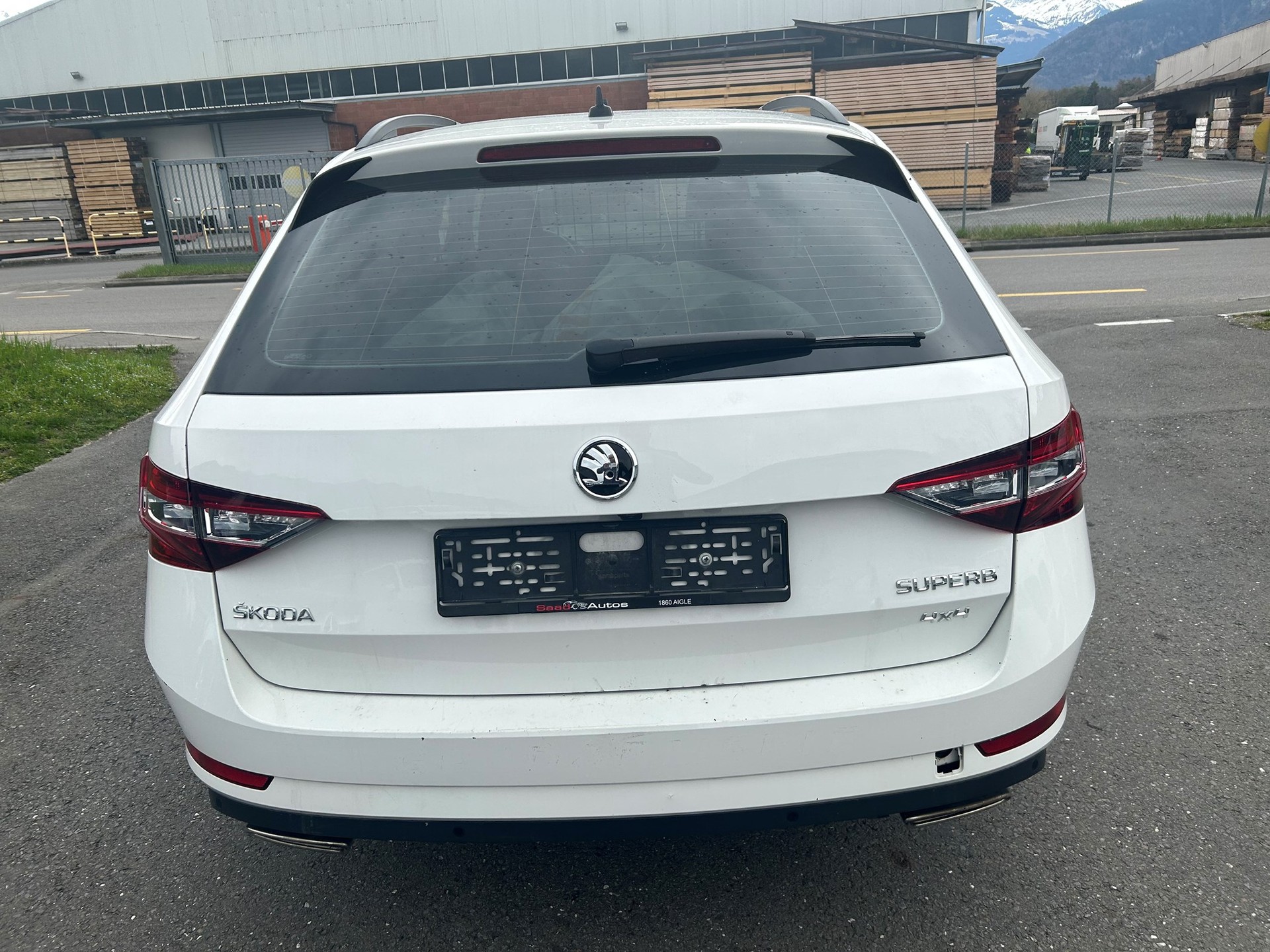SKODA Superb Combi 2.0 TSI Style DSG 4x4-image-4