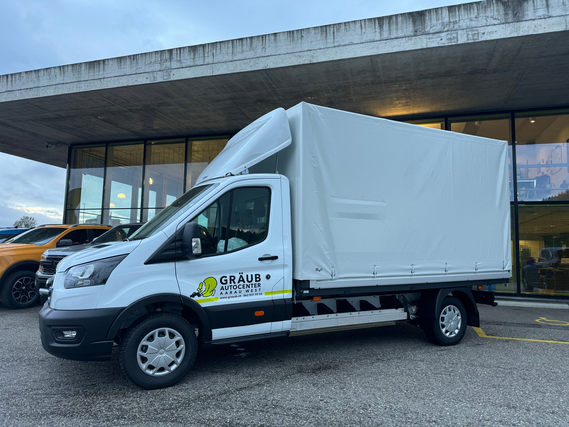 FORD E-Transit 350 L3 Trend RWD-image-3