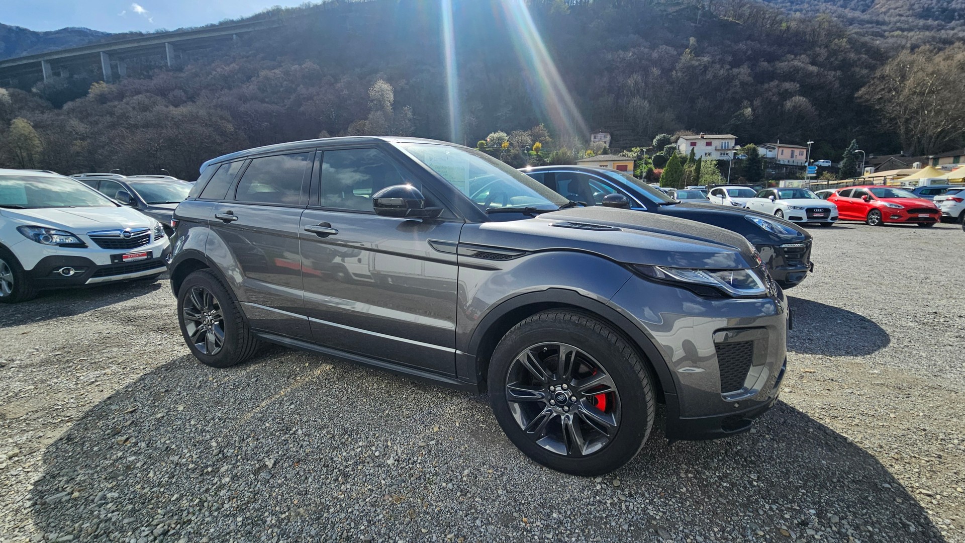 LAND ROVER Range Rover Evoque 2.0 TD4 Landmark AT9-image-2
