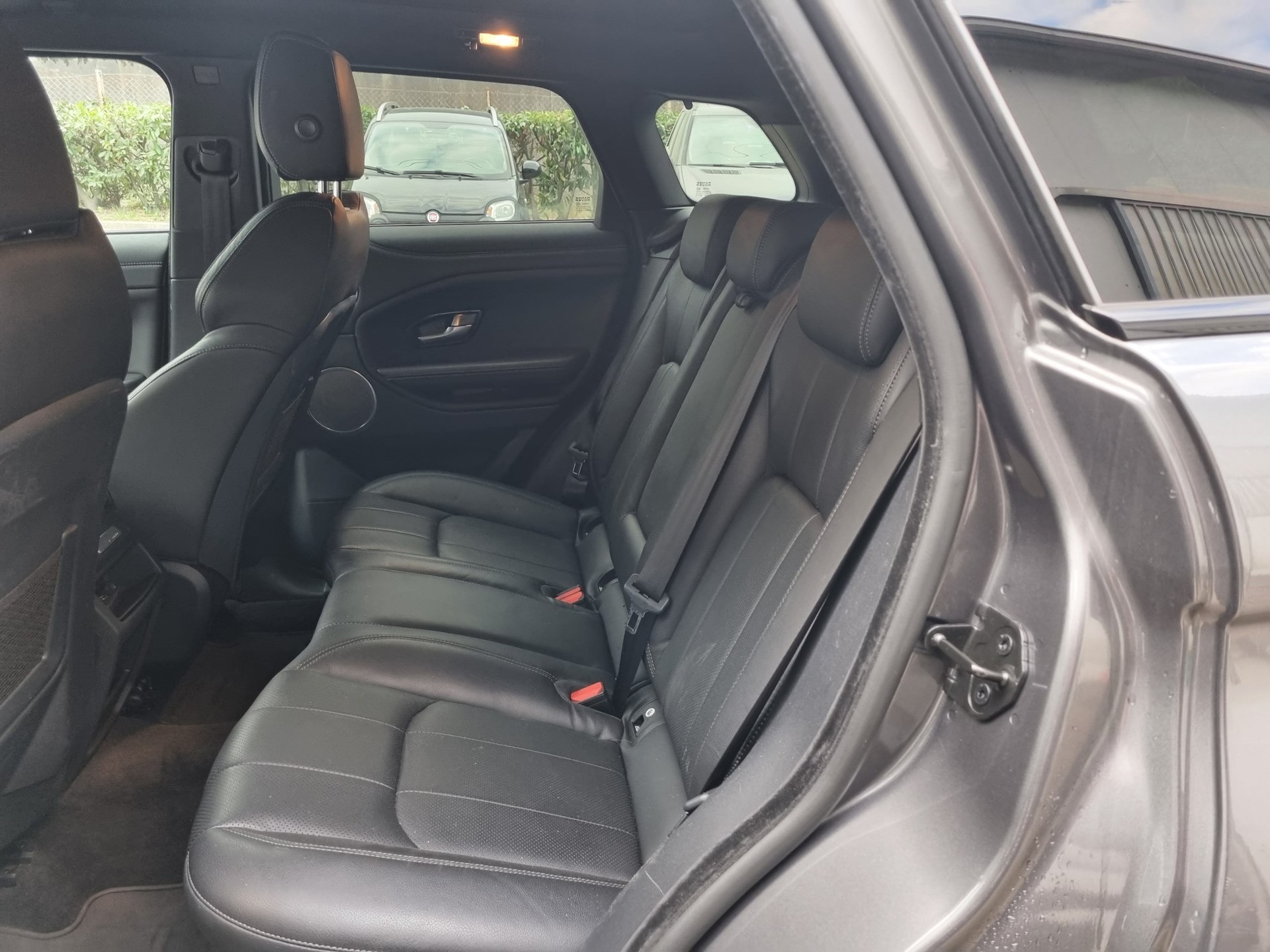 LAND ROVER Range Rover Evoque 2.0 TD4 Landmark AT9-image-6