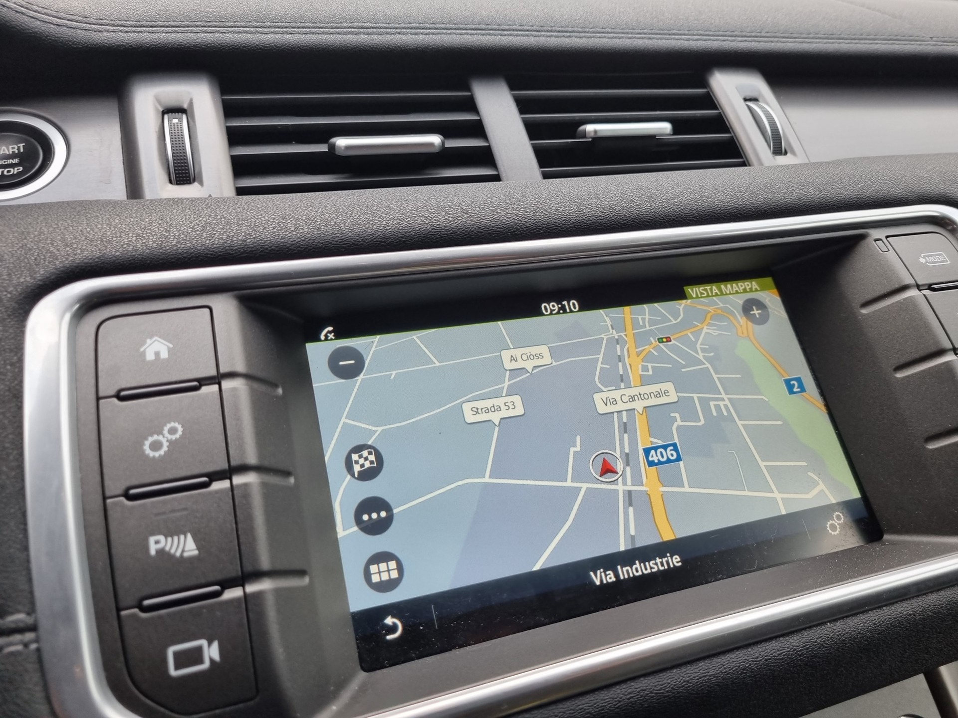 LAND ROVER Range Rover Evoque 2.0 TD4 Landmark AT9-image-8