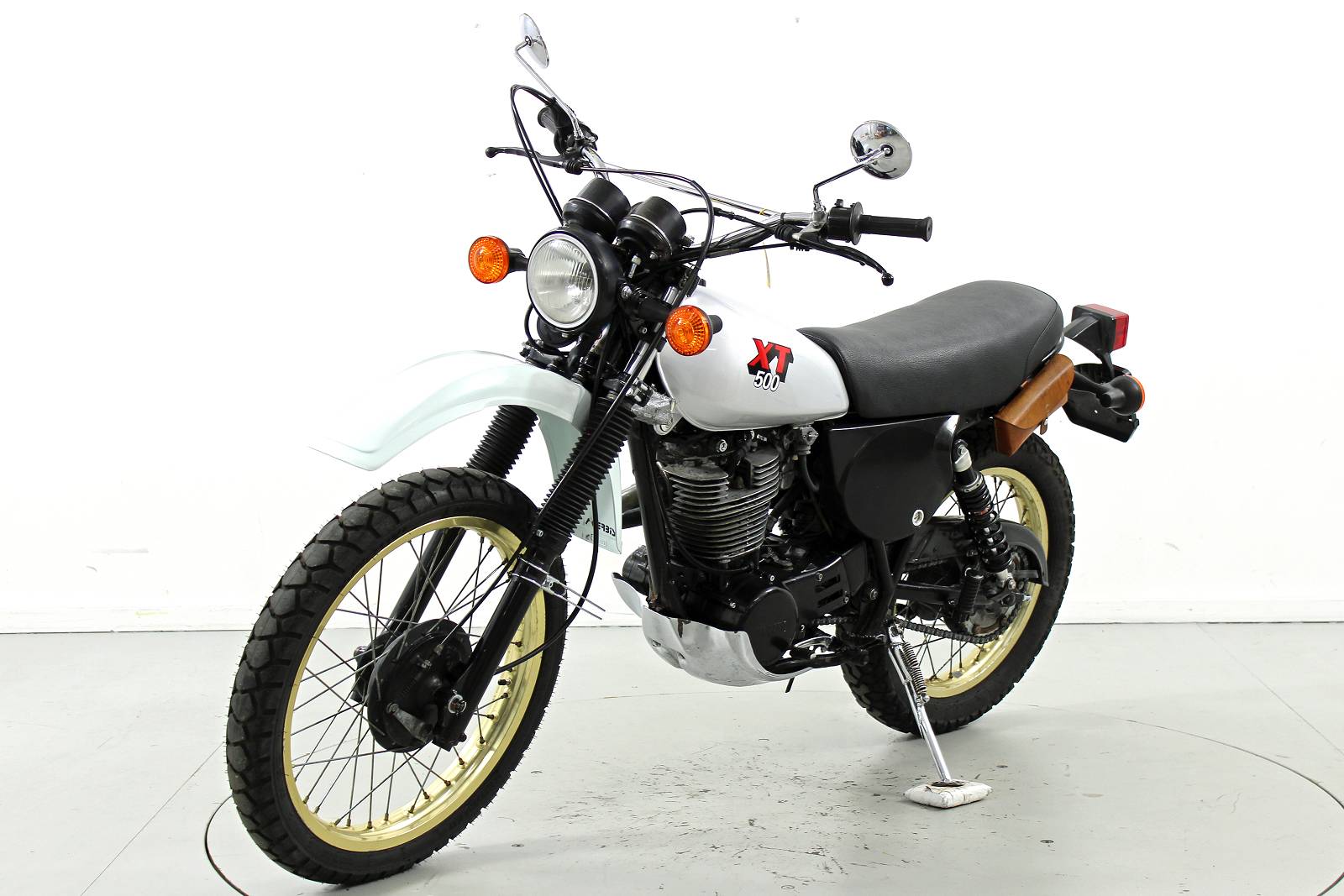 YAMAHA XT 500-showroom-element-2