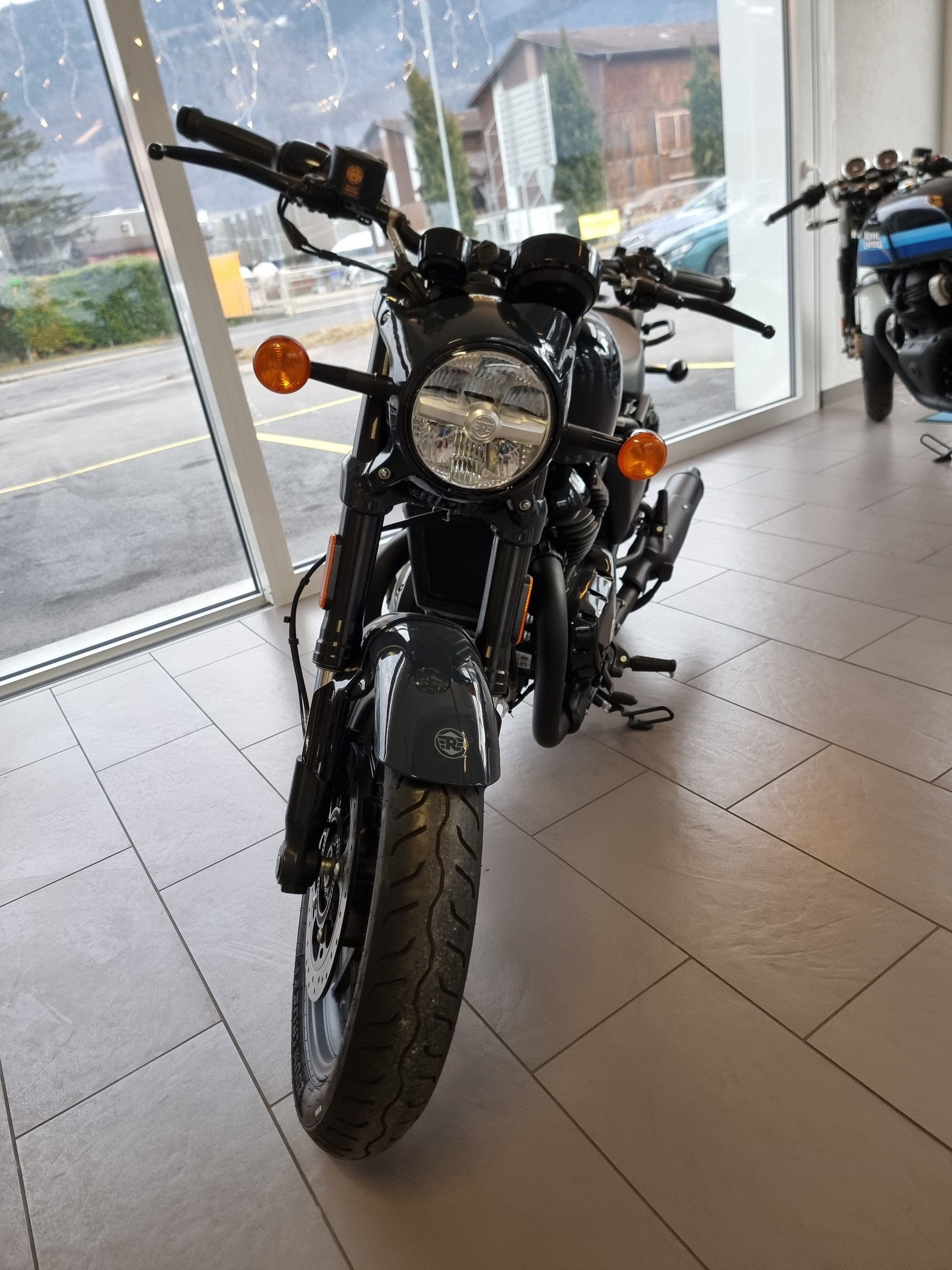 ROYAL ENFIELD 650-image-1