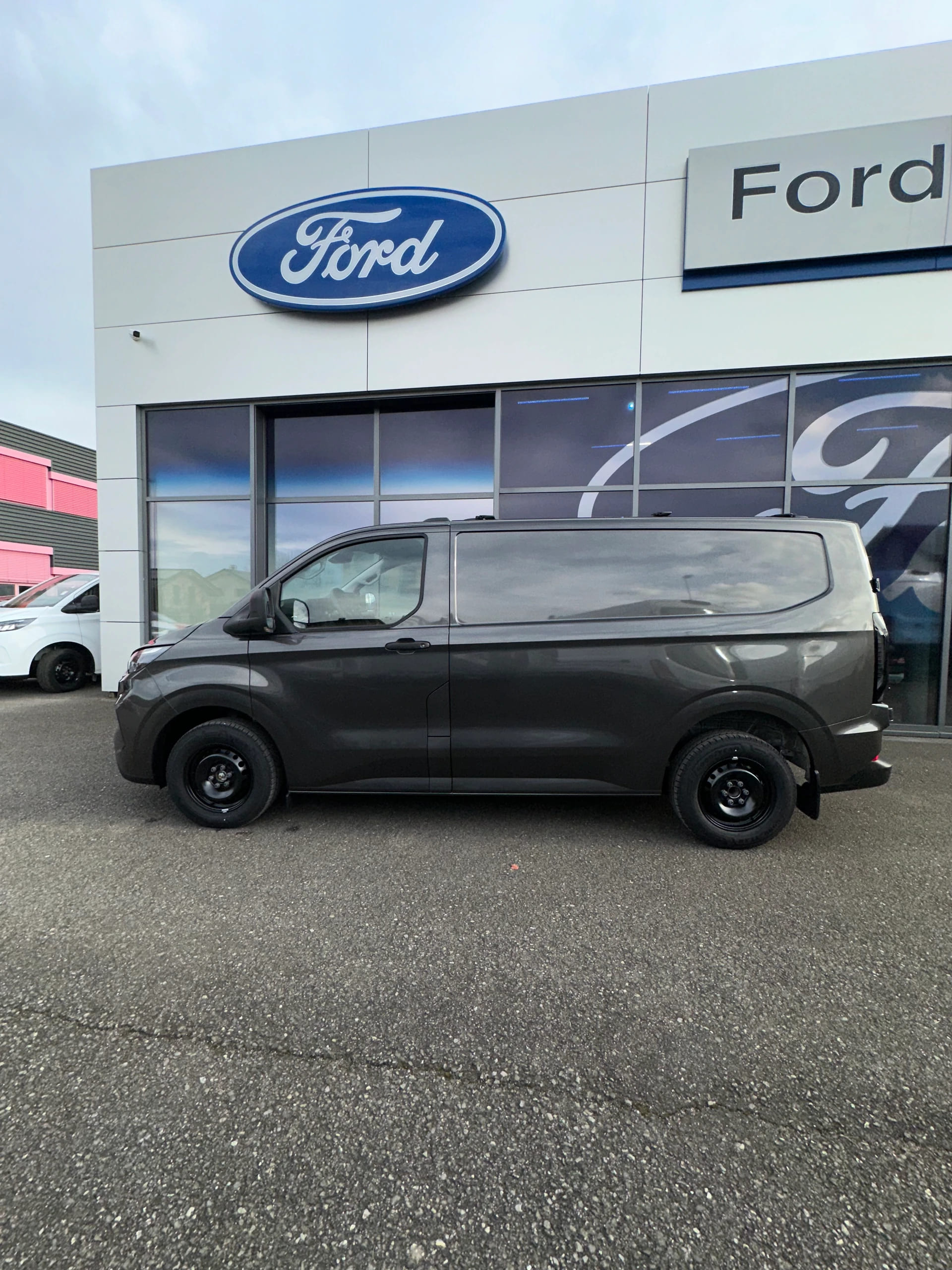 FORD Transit Custom Van 320 L1 2.0 EcoBl Trend/136CV/Aut.-image-2