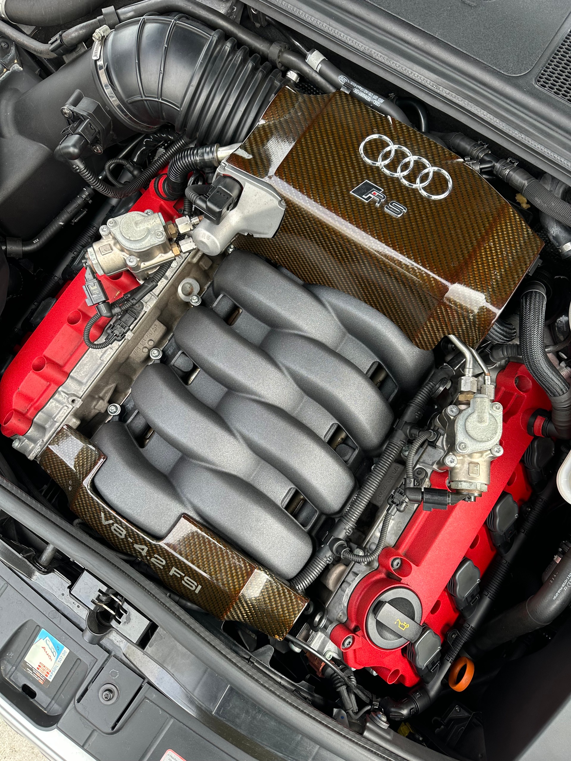AUDI RS4 4.2 V8 quattro-image-2