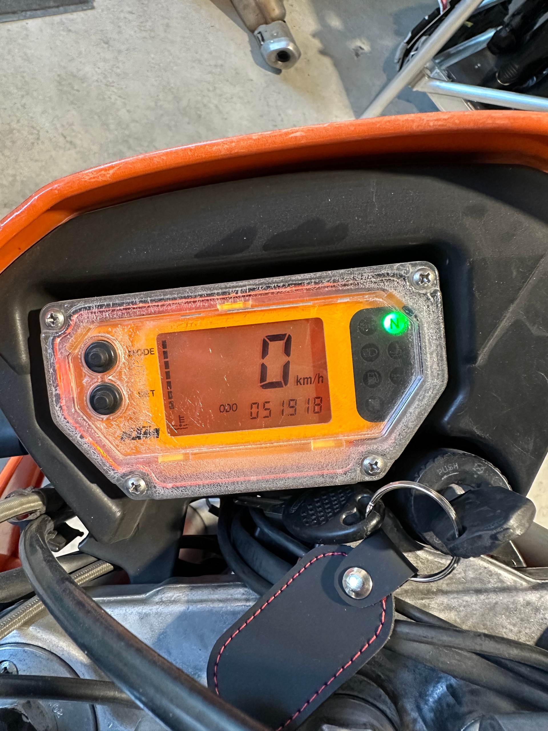KTM 640 LC4-E 12 l. Six Days-image-4
