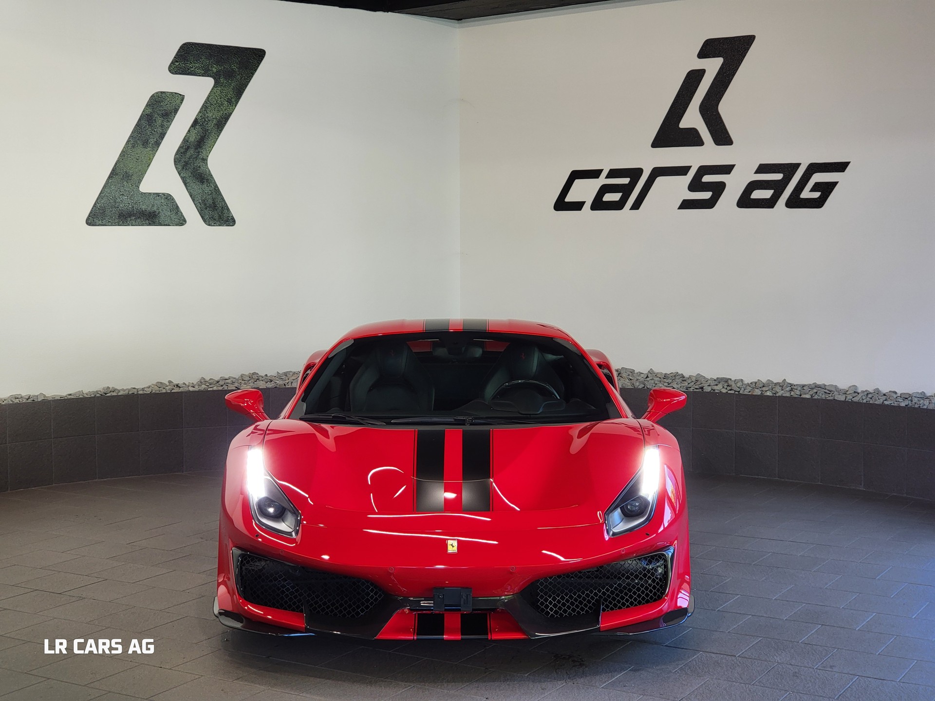 FERRARI 488 GTB 3.9 V8-image-1