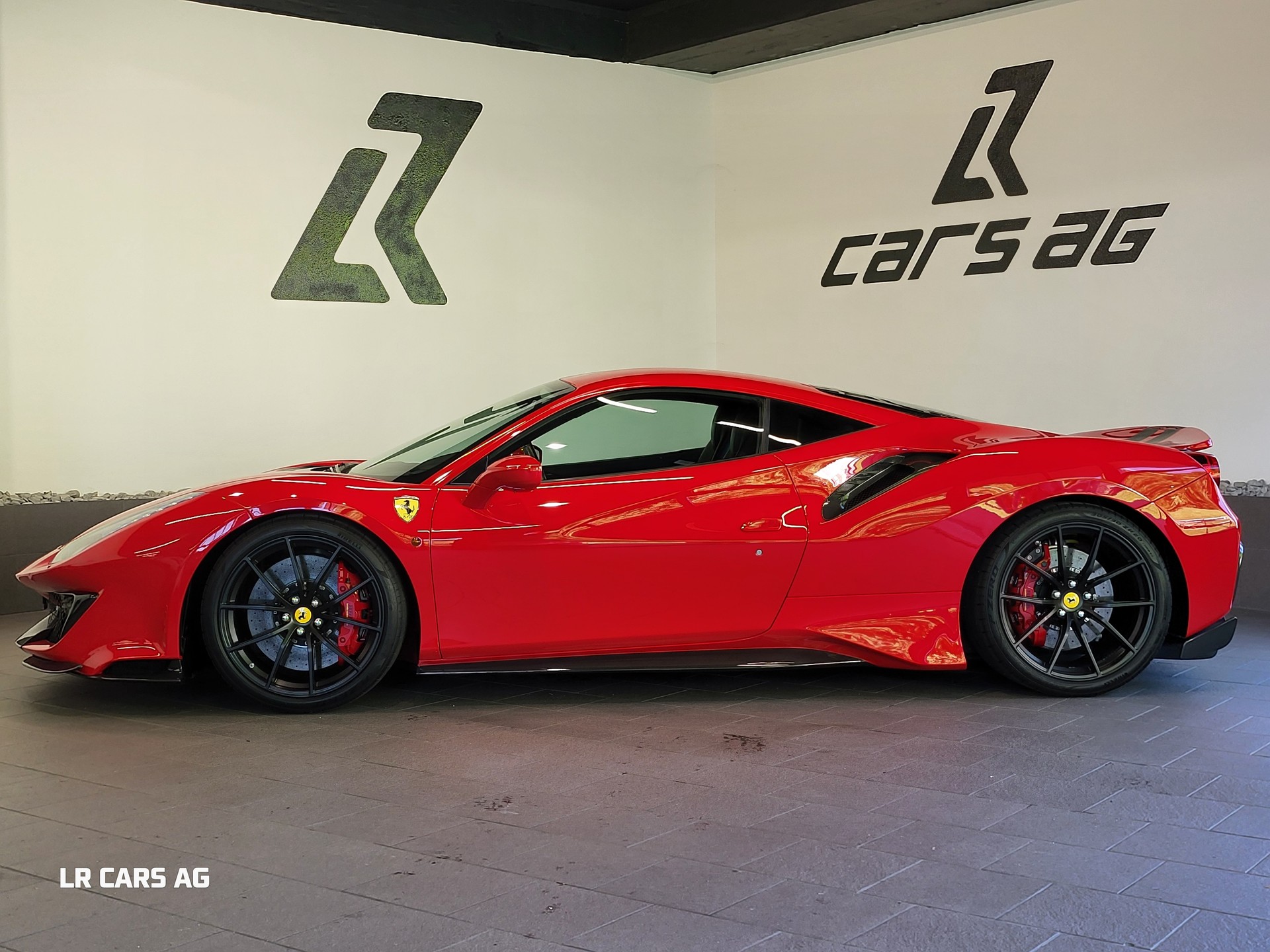FERRARI 488 GTB 3.9 V8-image-3