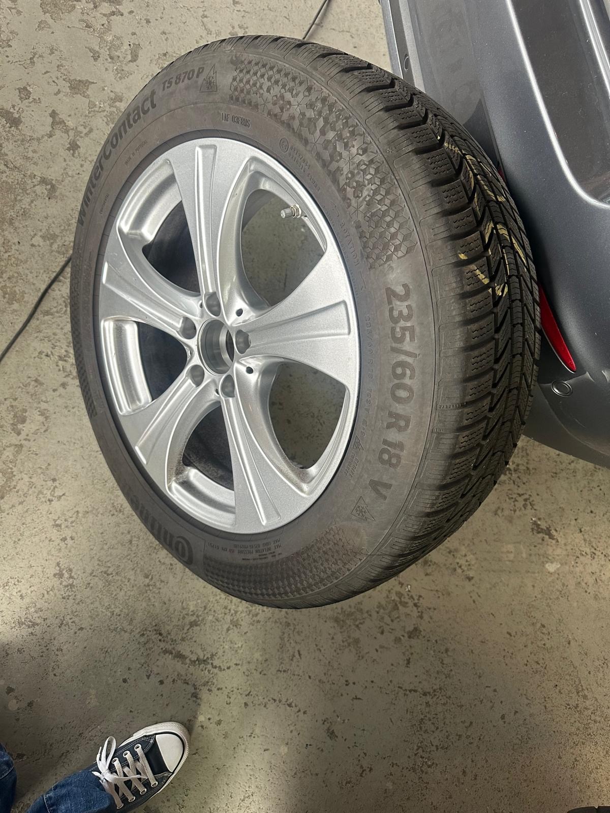 MERCEDES-BENZ GLC 250 AMG Line 4Matic 9G-Tronic-image-15