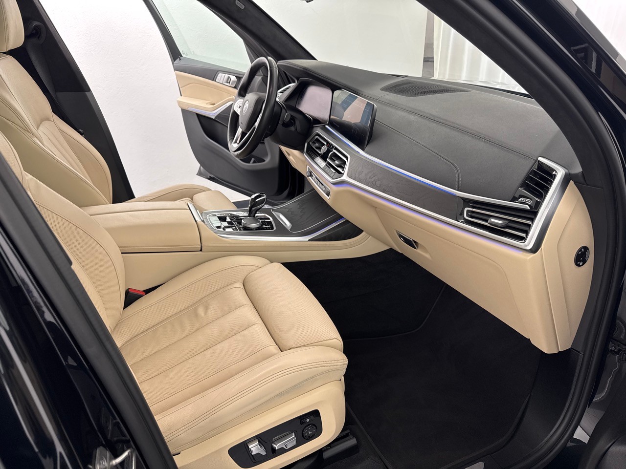 BMW X7 xDrive 48V 40d Steptronic-image-8