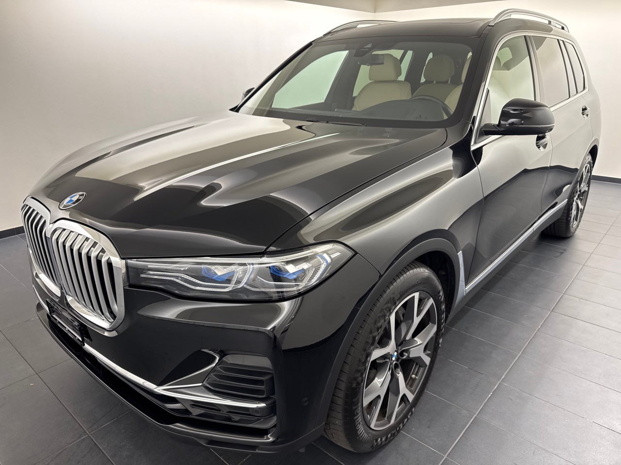 BMW X7 xDrive 48V 40d Steptronic-image-0