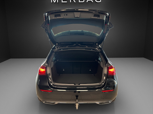 MERCEDES-BENZ A 200 7G-DCT-image-11